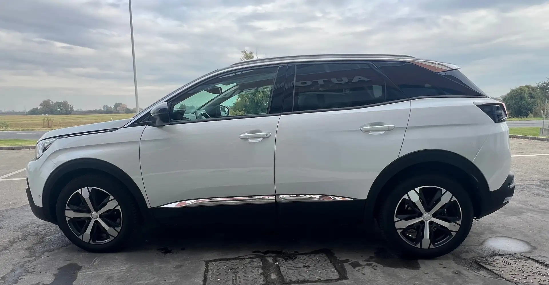 Peugeot 3008 3008  1.6 bluehdi Allure Bianco - 2