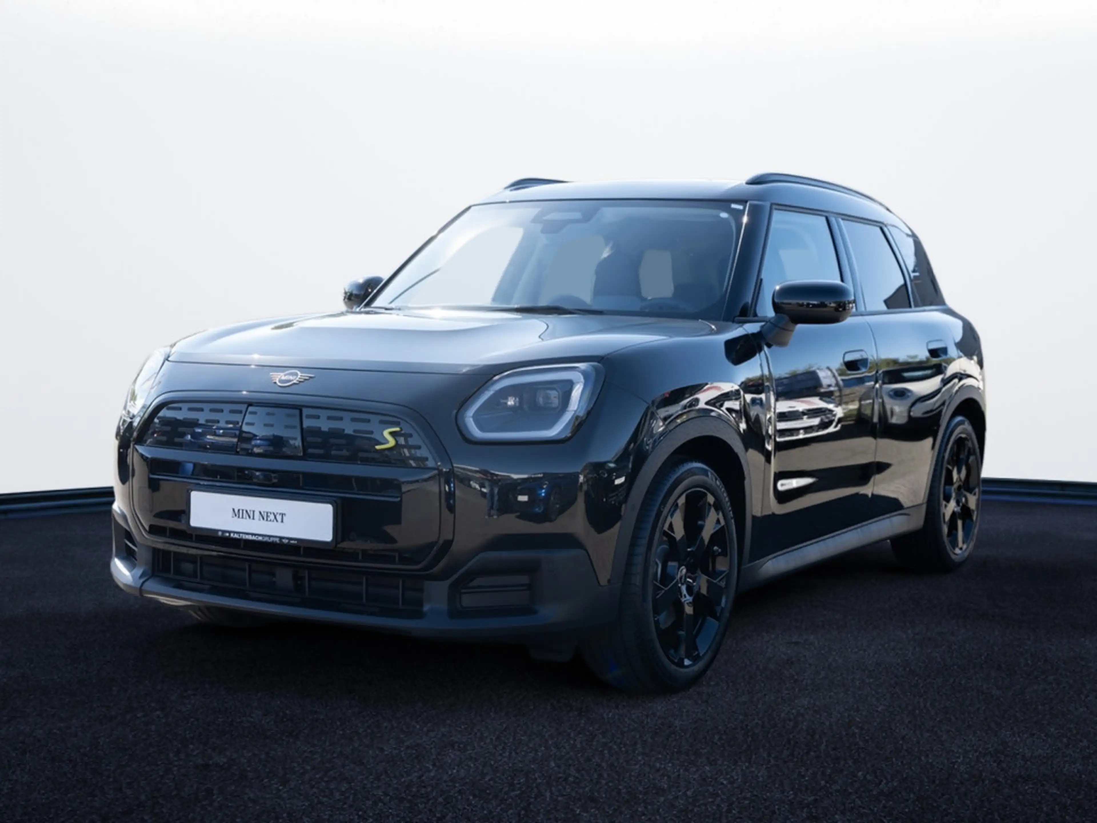 MINI Cooper SE Countryman — photo 2