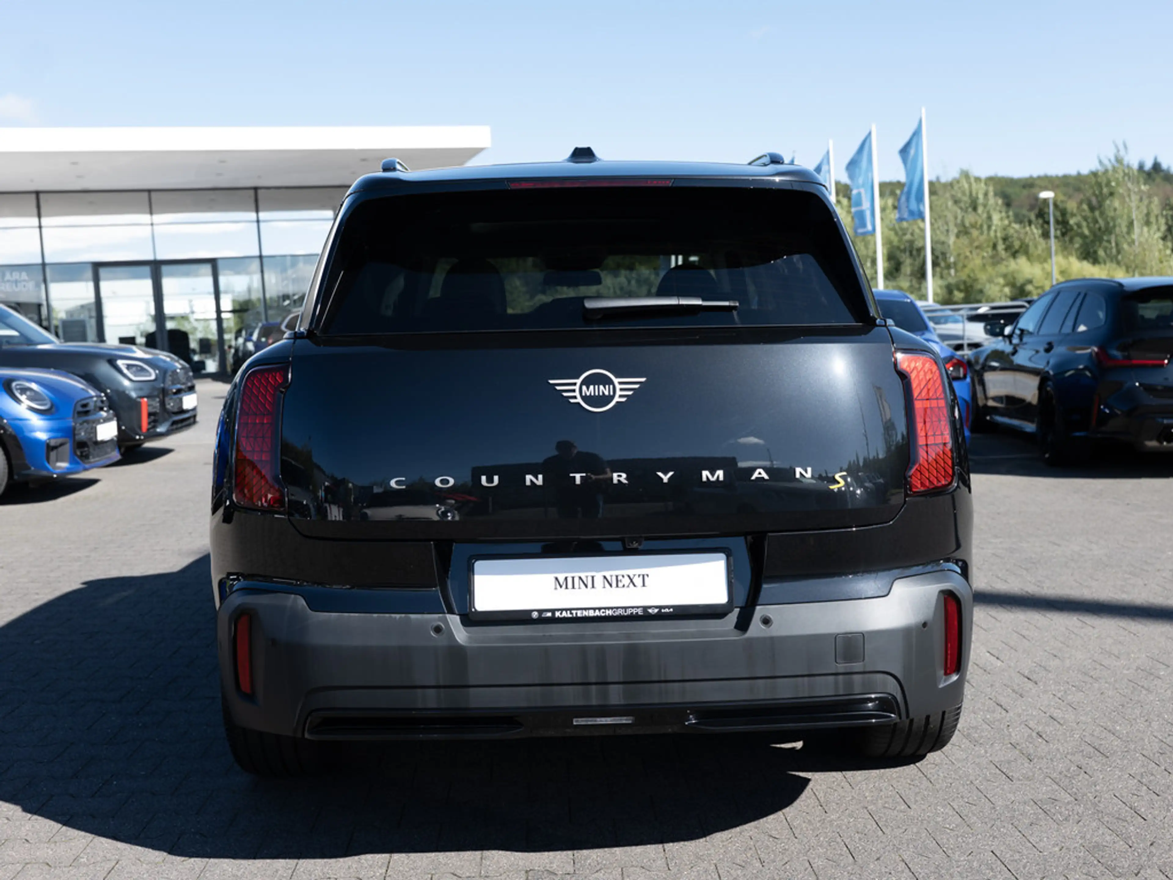 MINI Cooper SE Countryman — photo 7