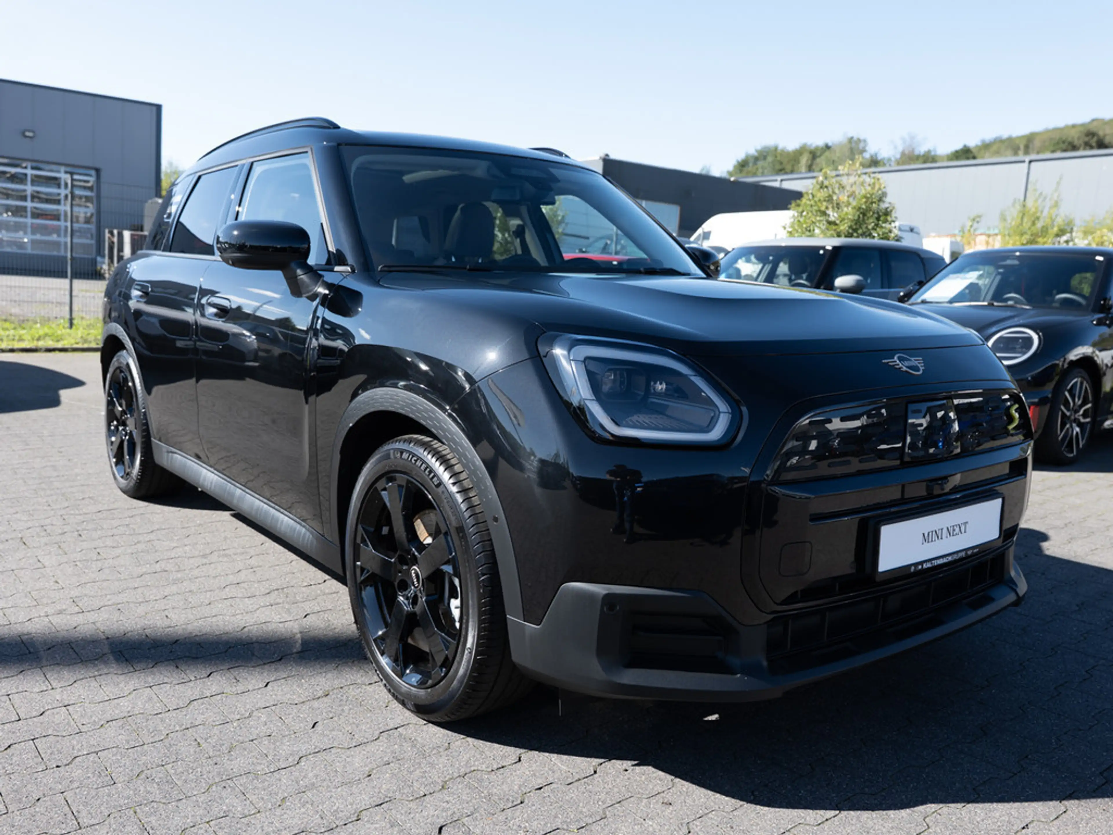 MINI Cooper SE Countryman — photo 4