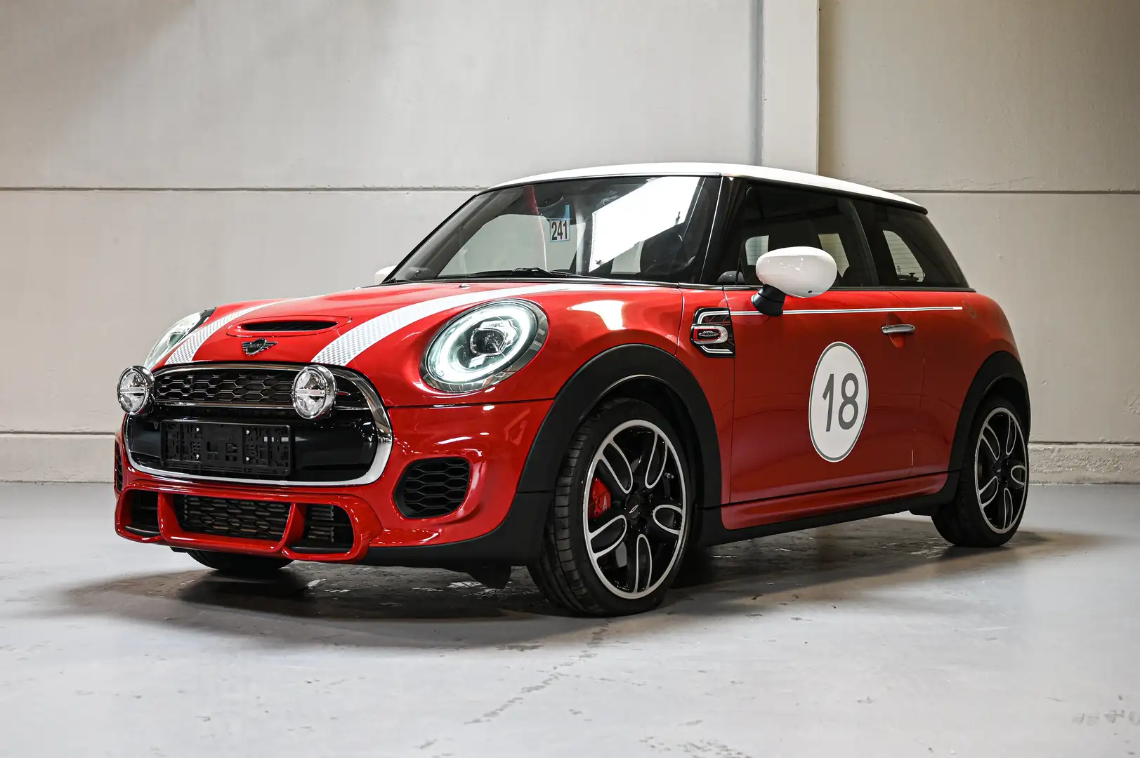 MINI John Cooper Works CHALLENGE EDITION N° 18/35 Rood - 1