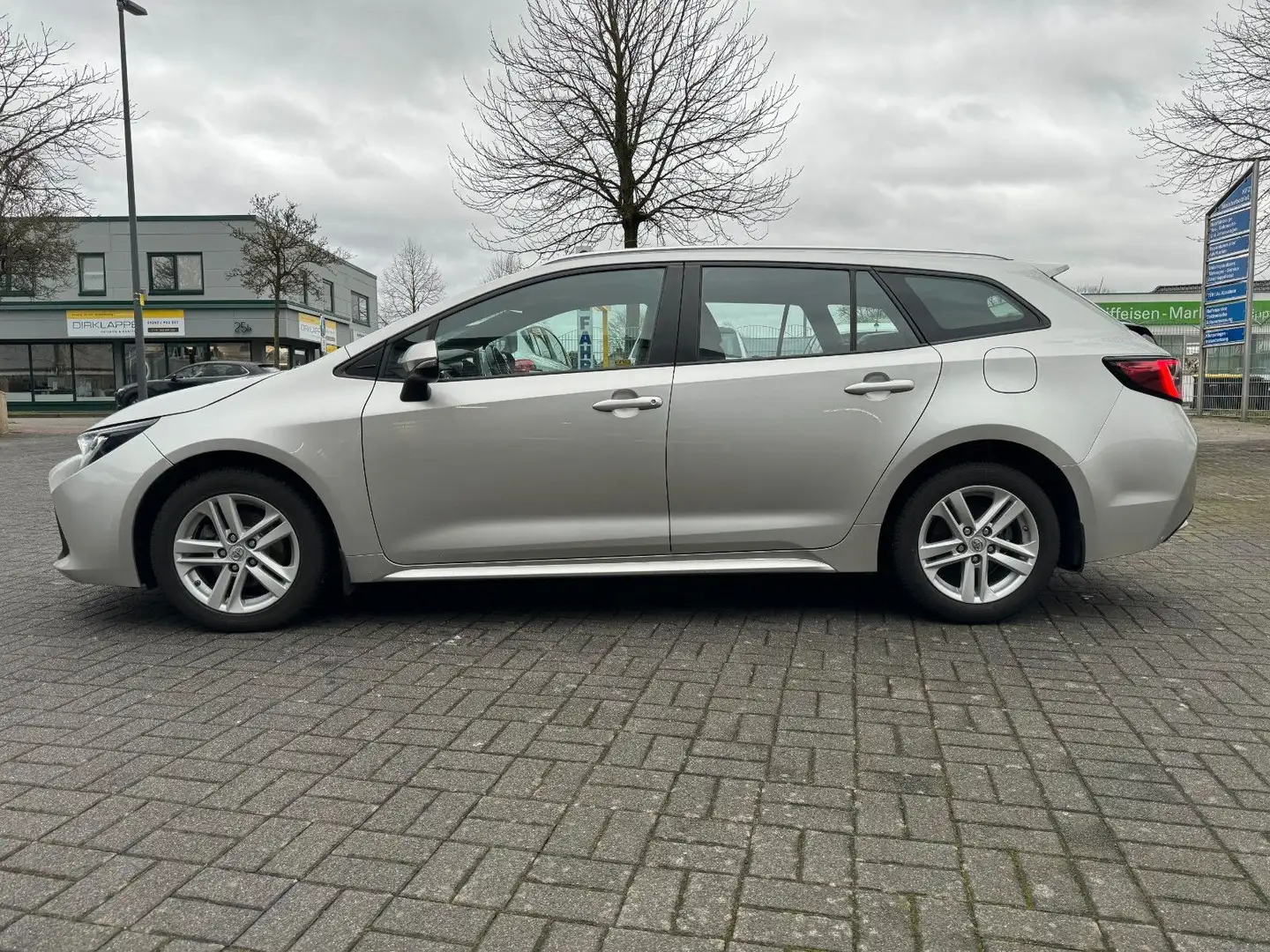 Toyota Corolla Touring Sports Team Deutschland Argent - 2