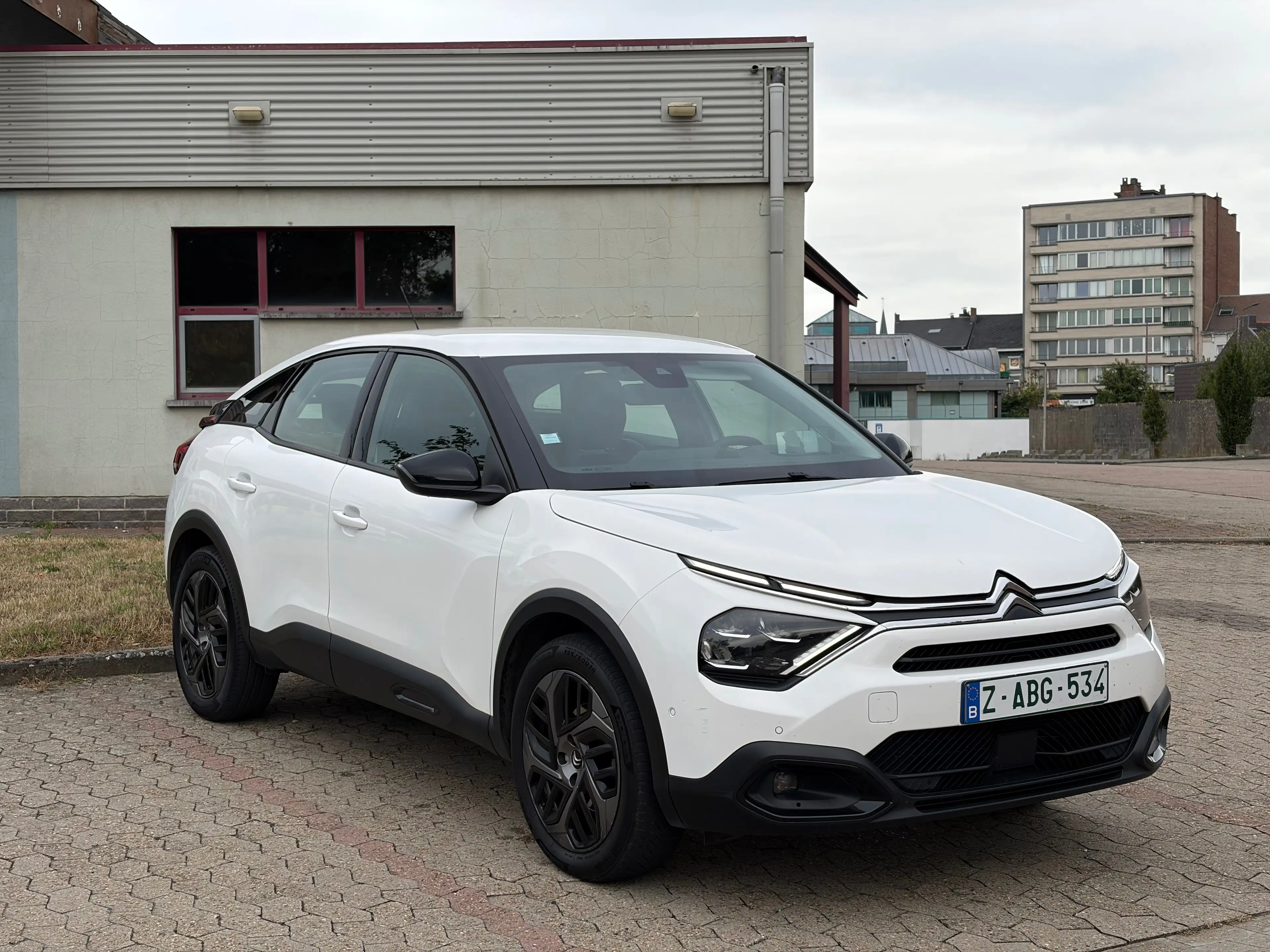 Citroen C4 C4 1.5 BlueHDi Shine S — photo 2