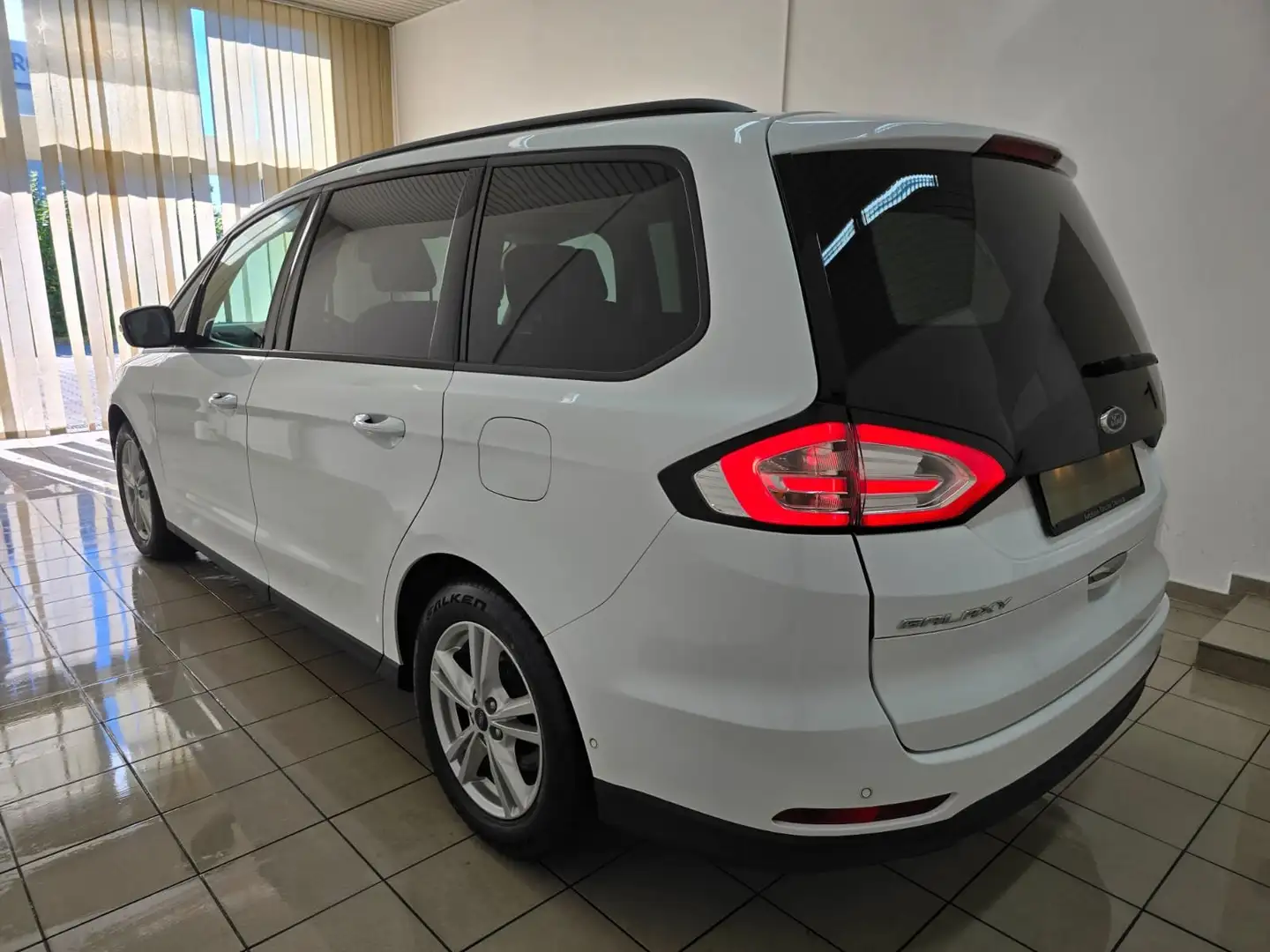 Ford Galaxy 1.5 Business 7-Sitze Navi Carplay 17" Weiß - 2