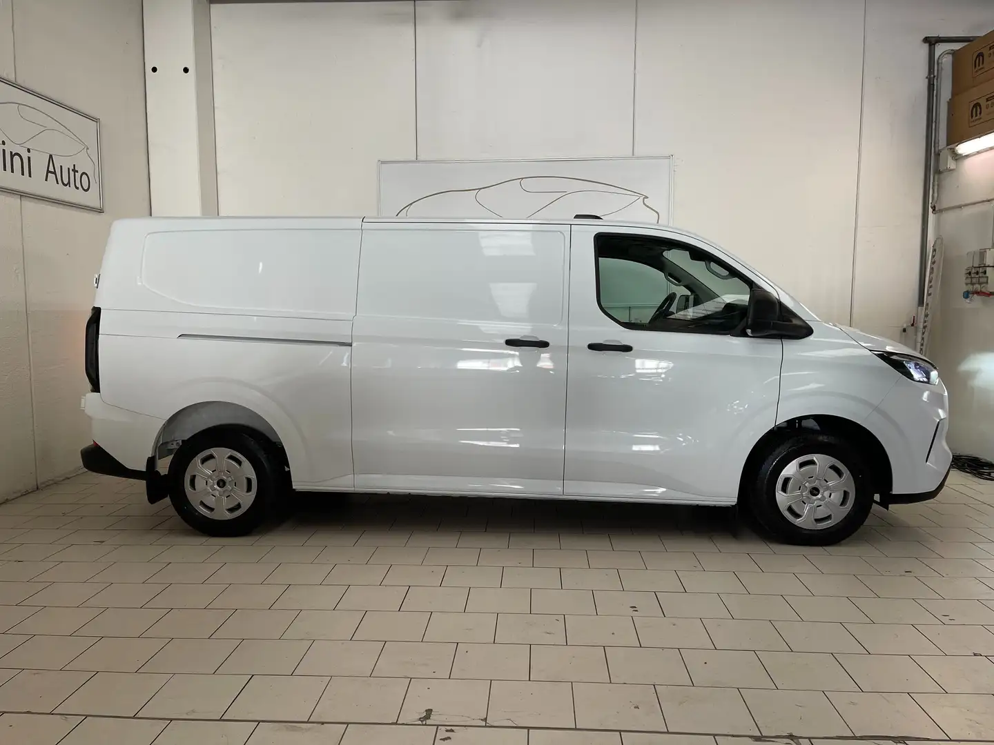 Ford Transit Custom Trend PL L2 H1 2.0d 150cv-LEGGI SOTTO Wit - 2