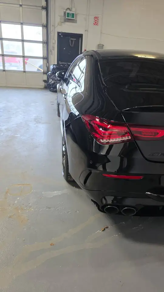 Mercedes-Benz CLA снимка Mercedes-Benz CLA