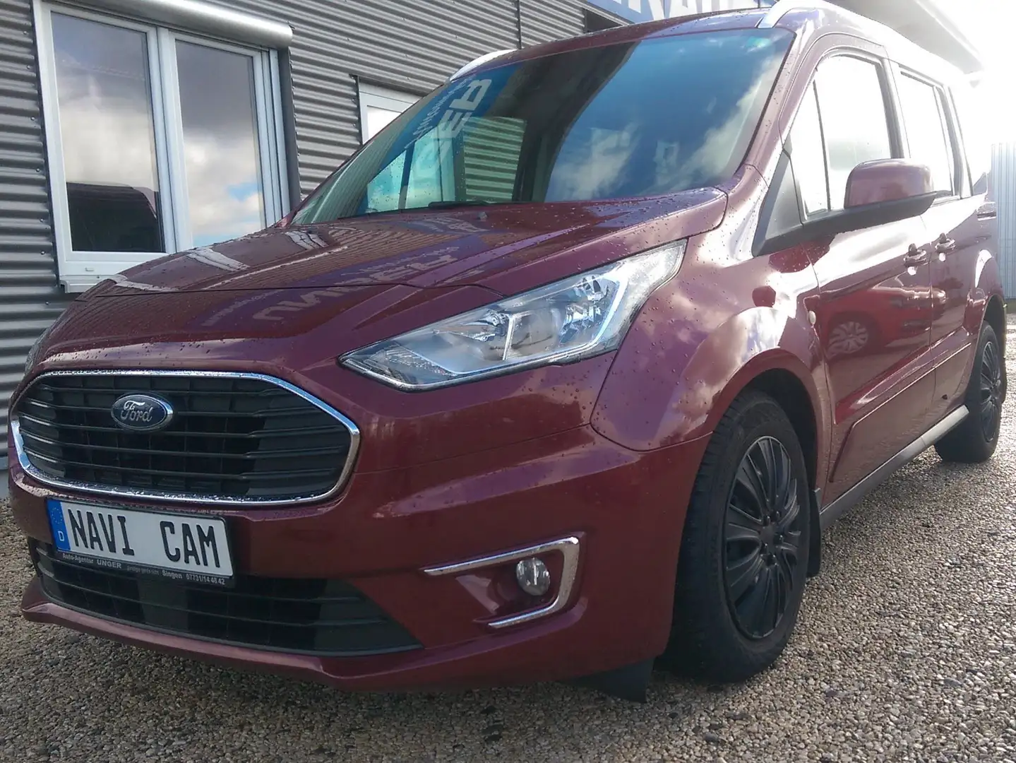 Ford Tourneo Connect Titanium Rojo - 1