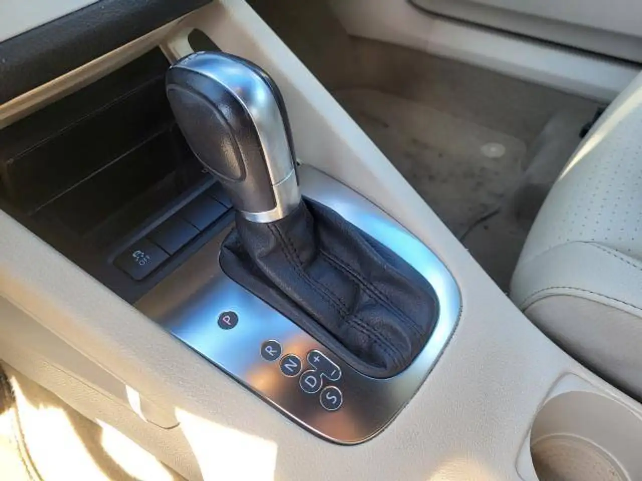 Volkswagen Eos photo Volkswagen Eos