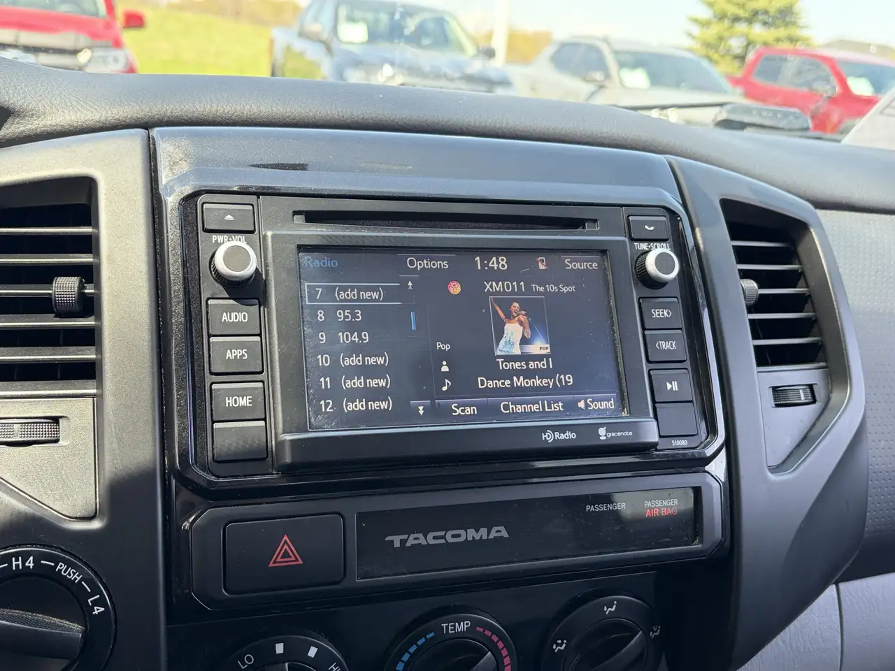 Toyota Tacoma снимка Toyota Tacoma
