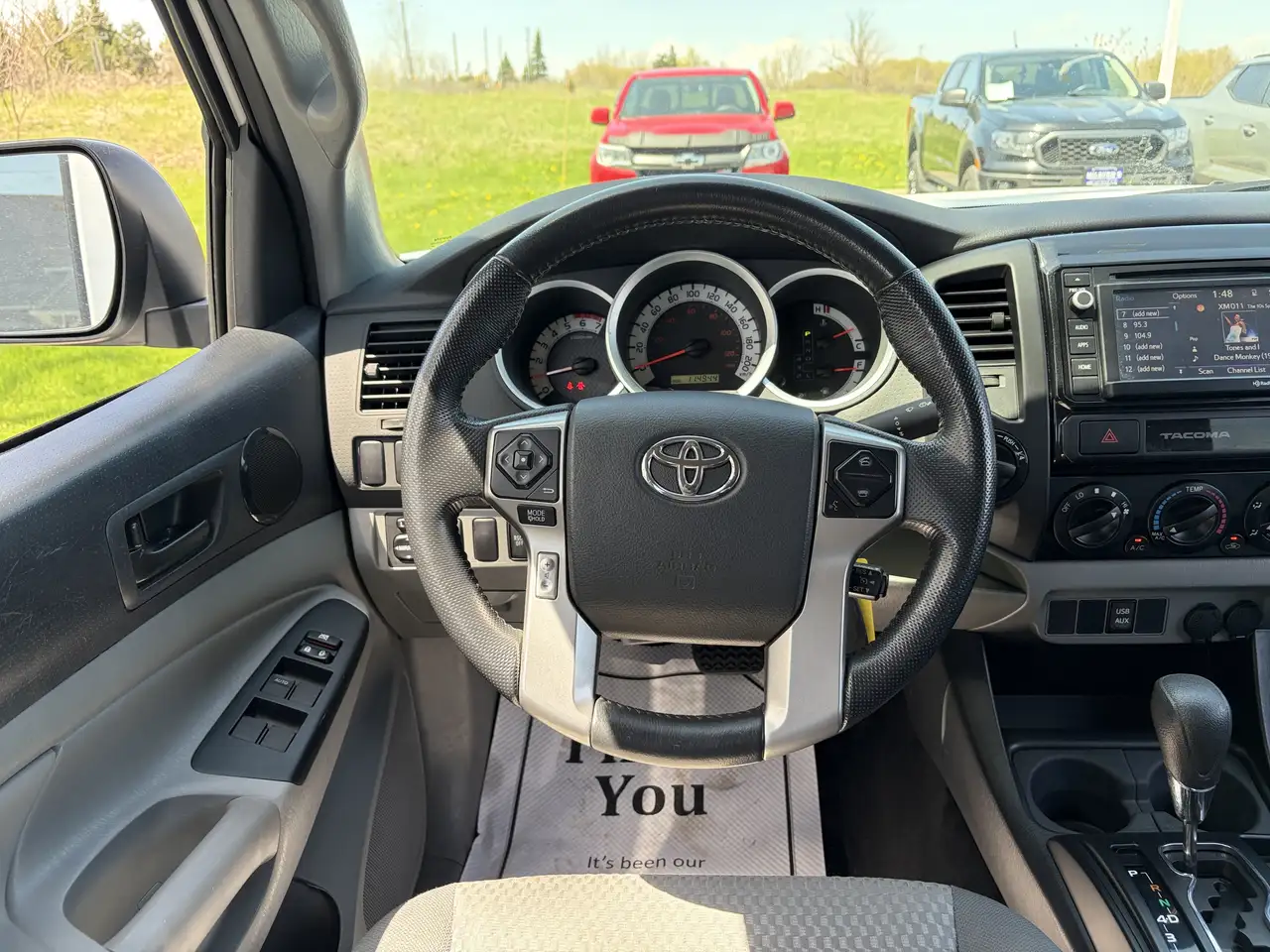 Toyota Tacoma снимка Toyota Tacoma