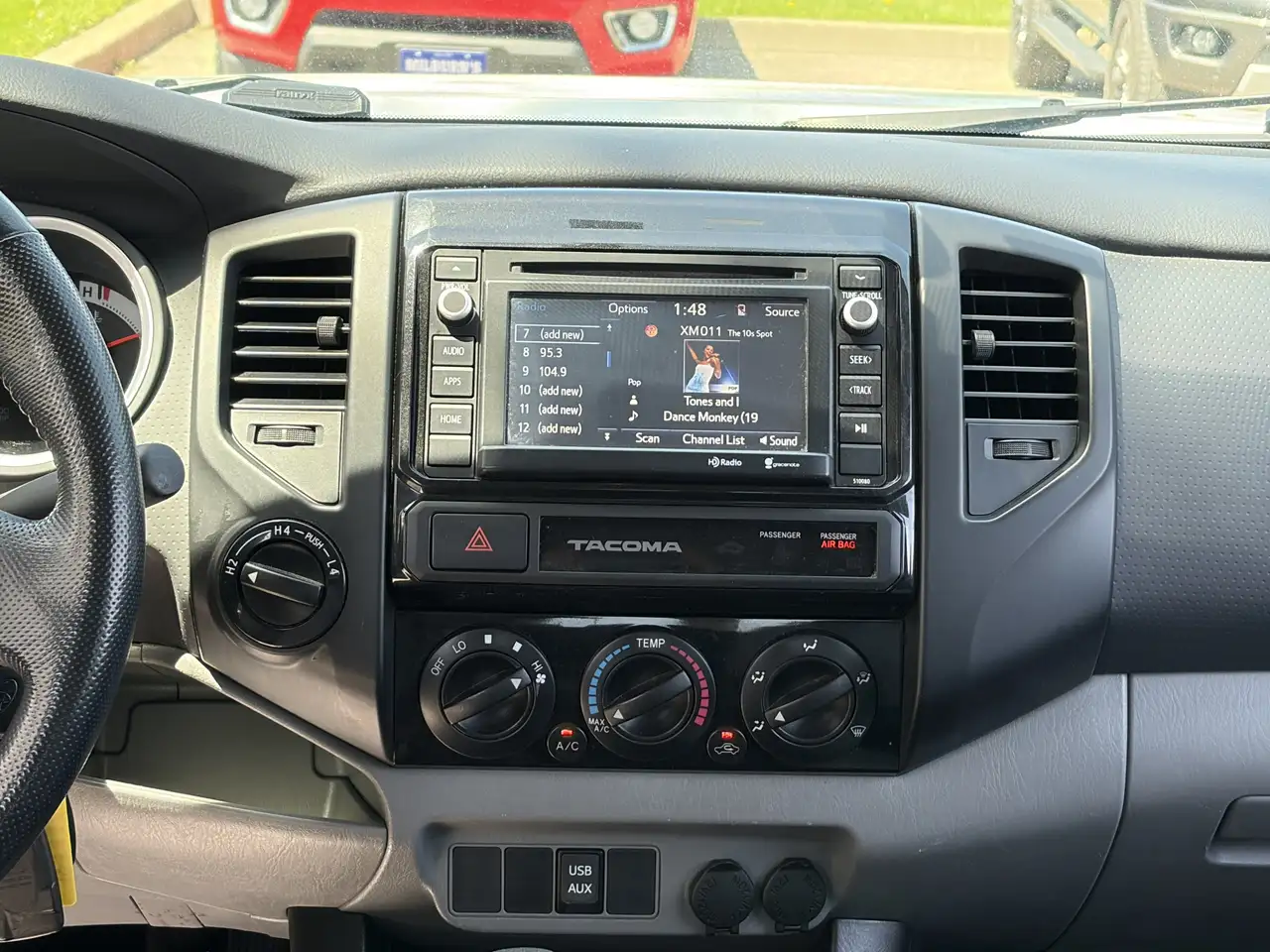 Toyota Tacoma снимка Toyota Tacoma