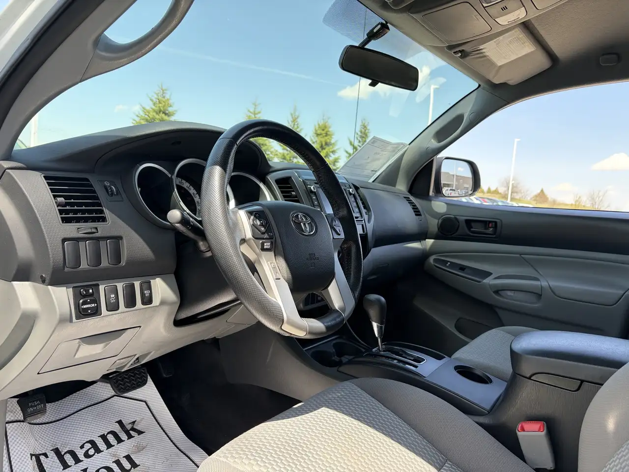 Toyota Tacoma снимка Toyota Tacoma