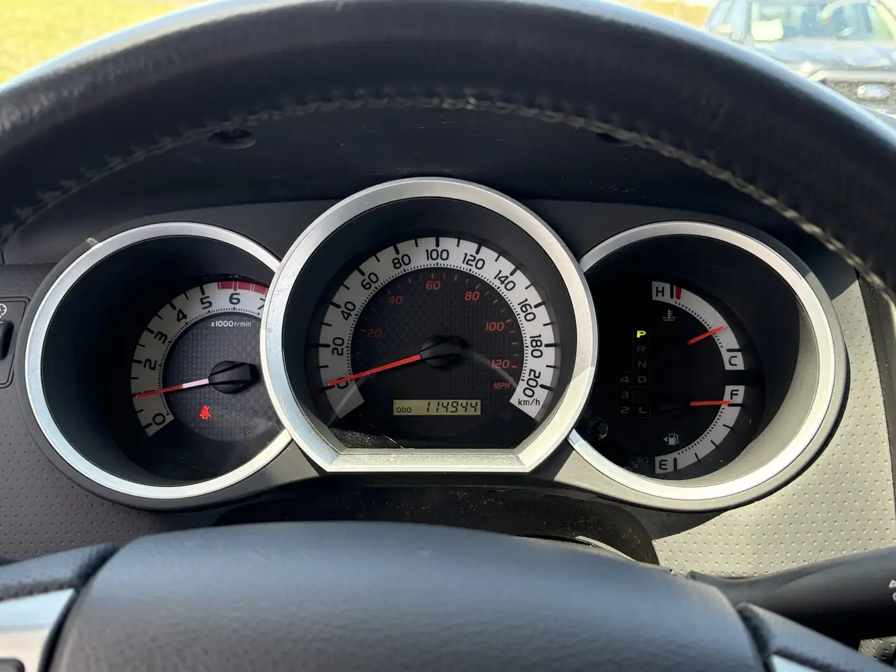 Toyota Tacoma снимка Toyota Tacoma
