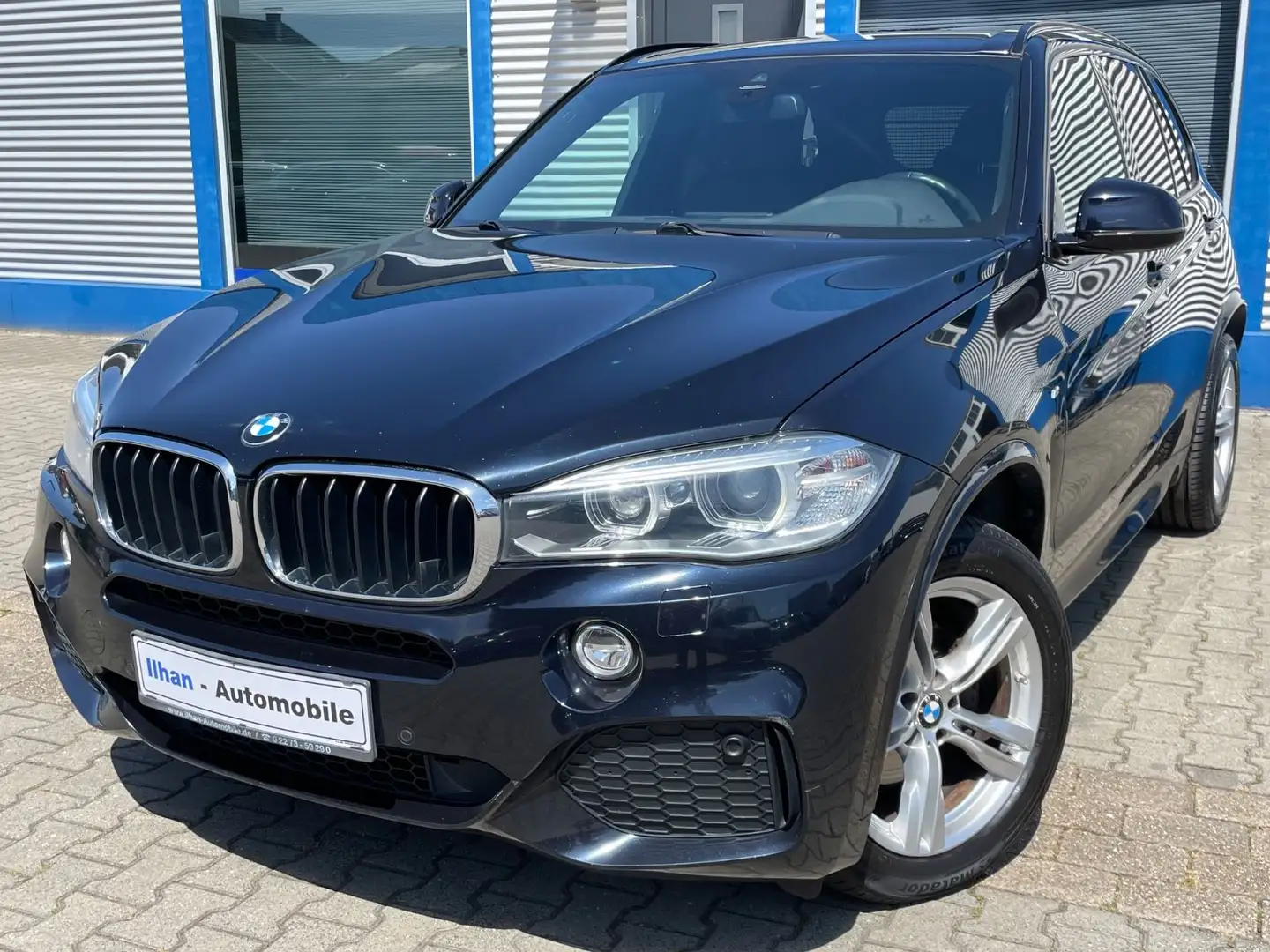 BMW X5 xDrive 30 d*M-SPORT*XEN*LEDER*MEMORY*PDC*LUFT Schwarz - 1