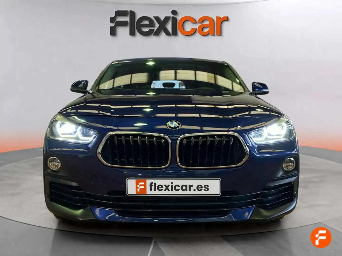 BMW X2 sDrive 18dA Blauw - 2
