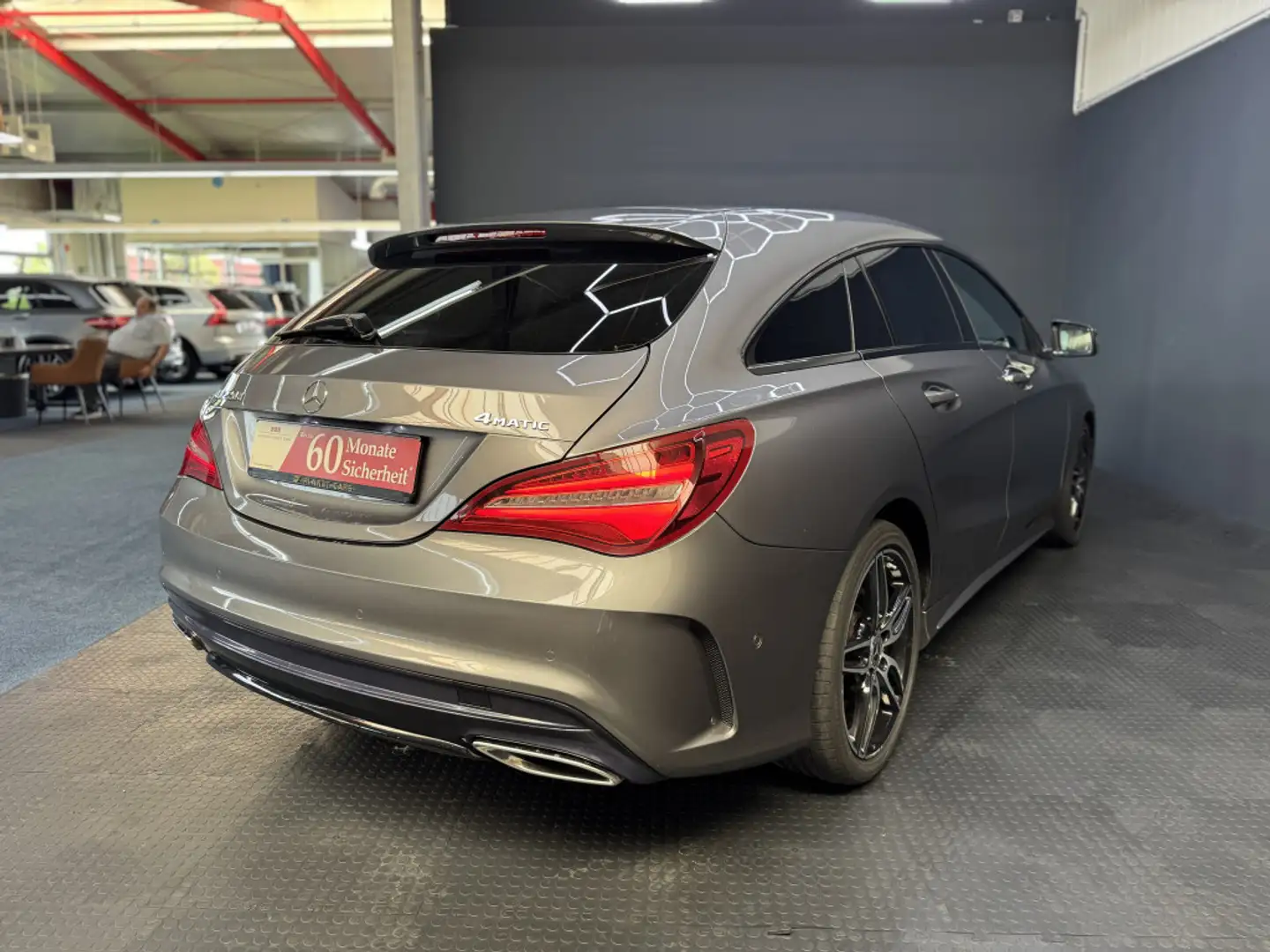 Mercedes-Benz CLA 220 CDI 4Matic AMG-LINE*3JG* - 2
