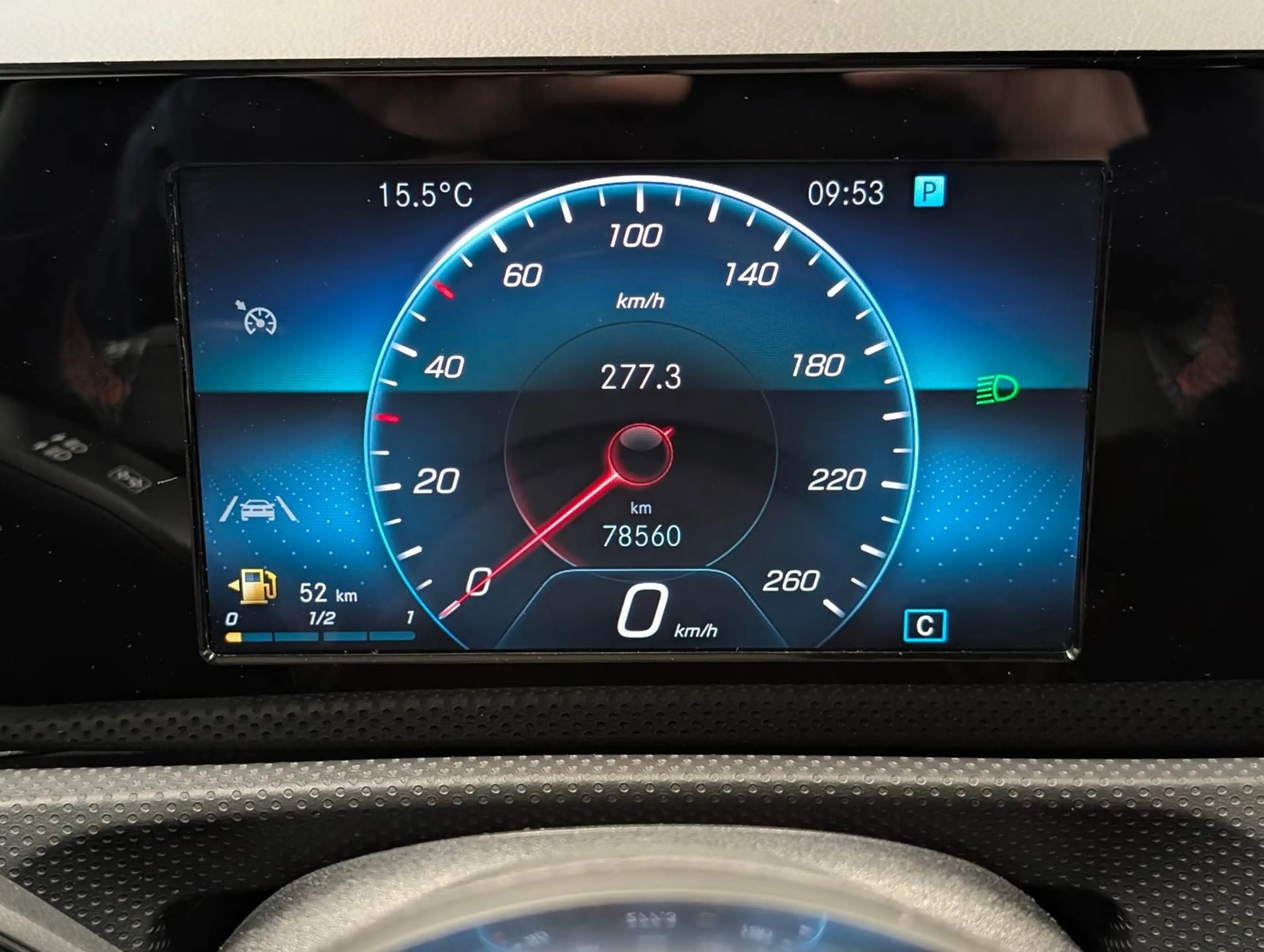 Mercedes-Benz A 180 d AMG-Line LED/Navi/SHZ/PDC/Tempom./18-LM — photo 13