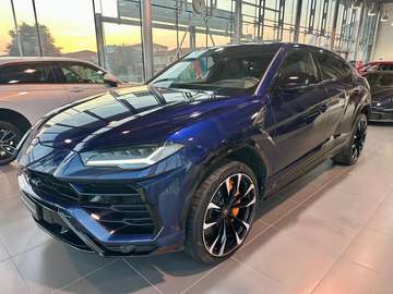 Urus 4.0 V8 auto