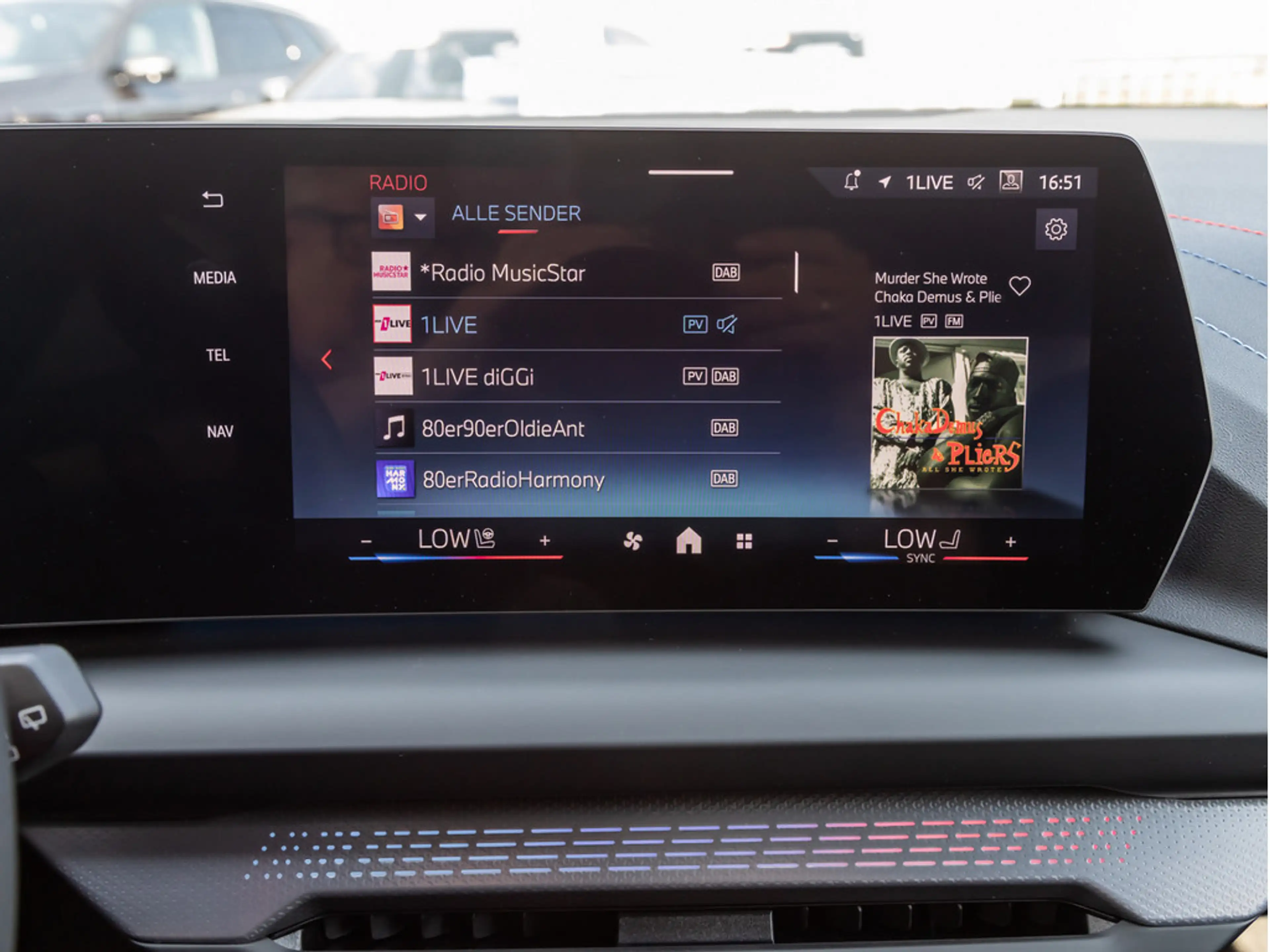 BMW 135 xDrive M-Sport Pro LED NAVI H/K KAMERA SHZ — photo 15