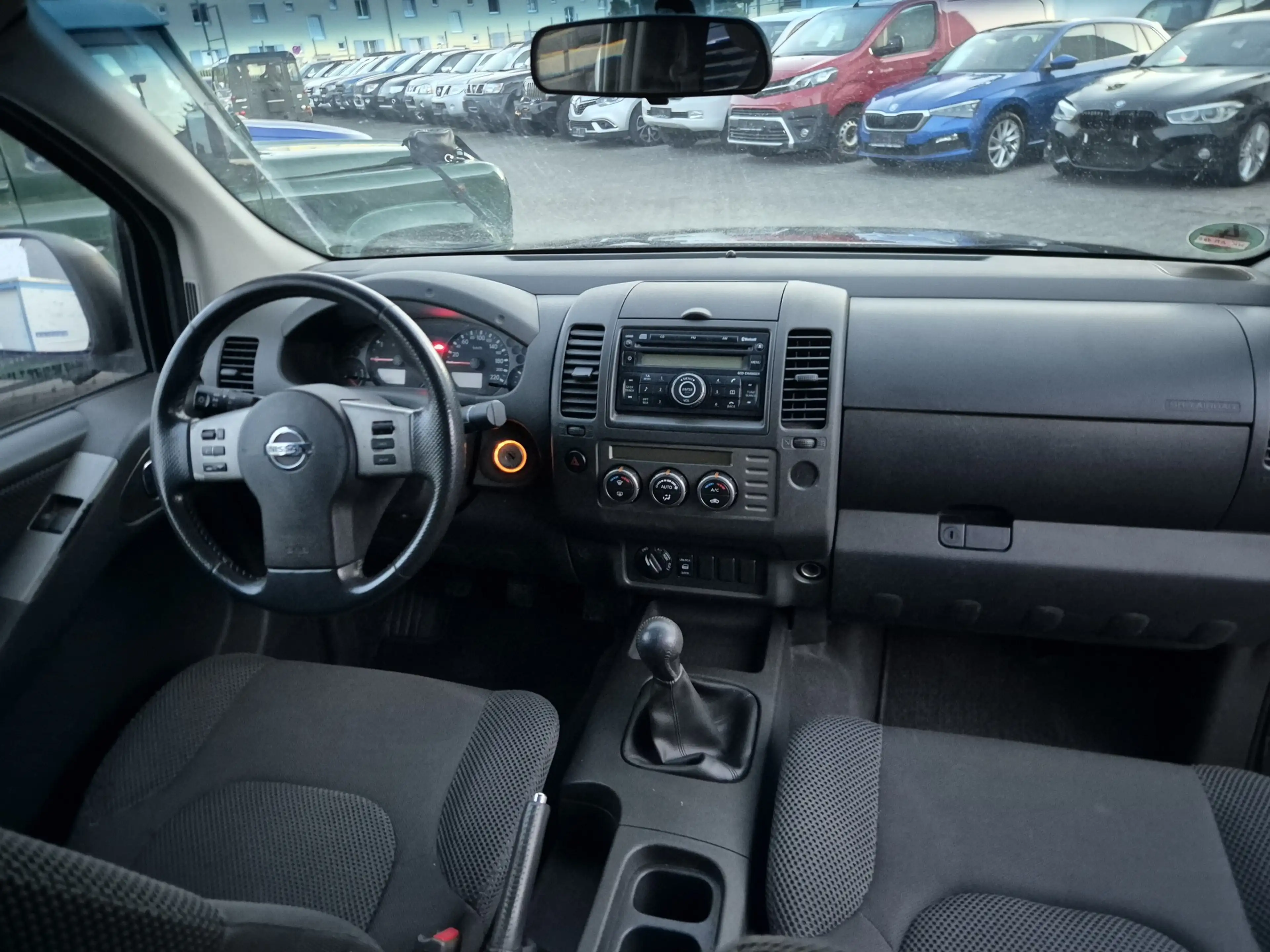 Nissan Navara KingCab Business 4X4 **Top Zustand/AHK 3.0 To./LKW — photo 14