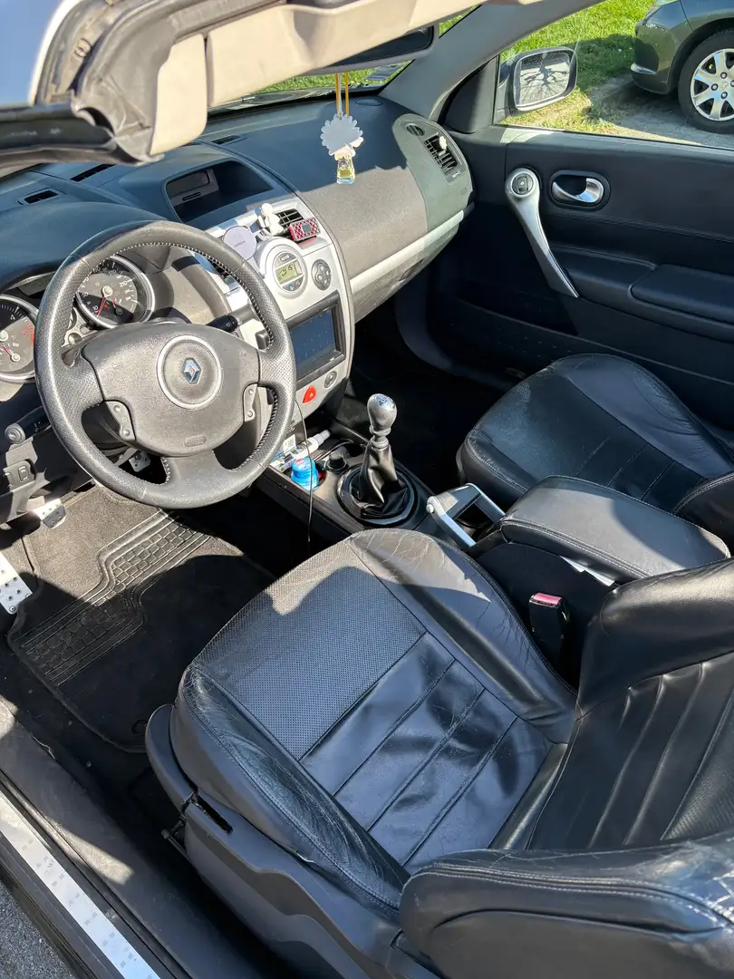 Renault Megane Mégane II CC 1.9 dCi 130 Authentique Noir - 1