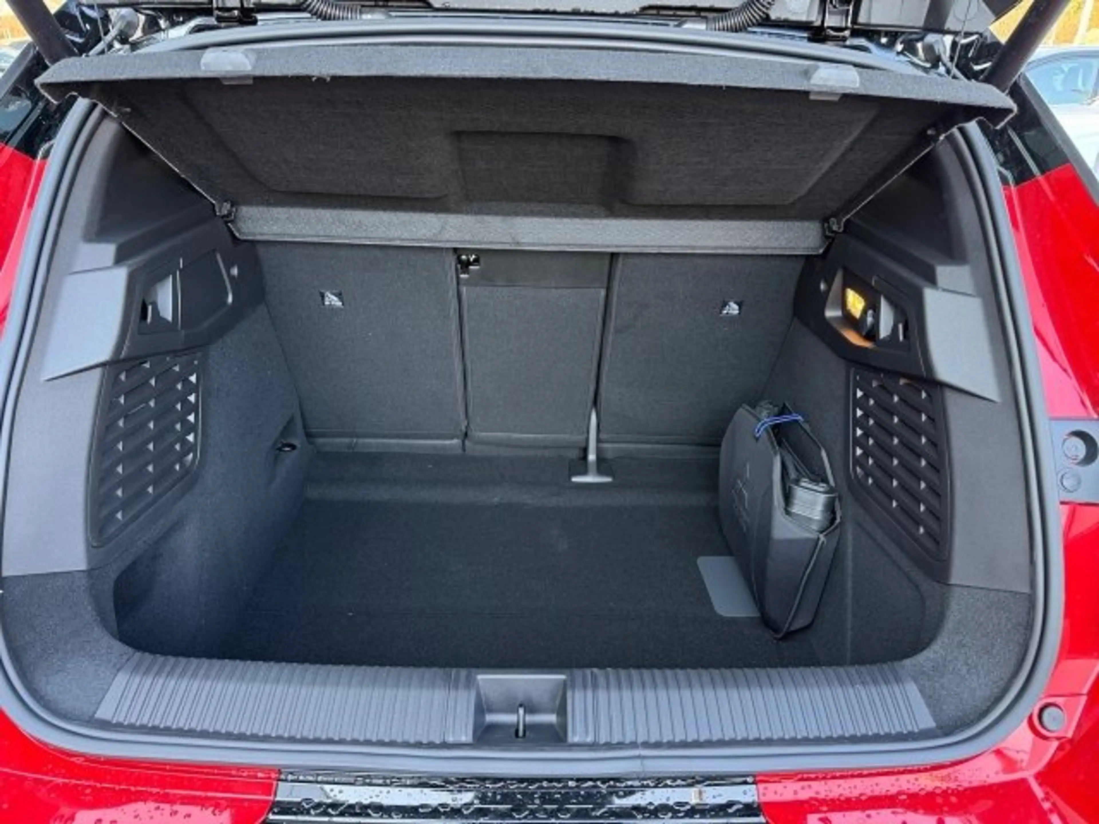Mitsubishi Eclipse Cross BEV Intense 11kW LR 26 — photo 10