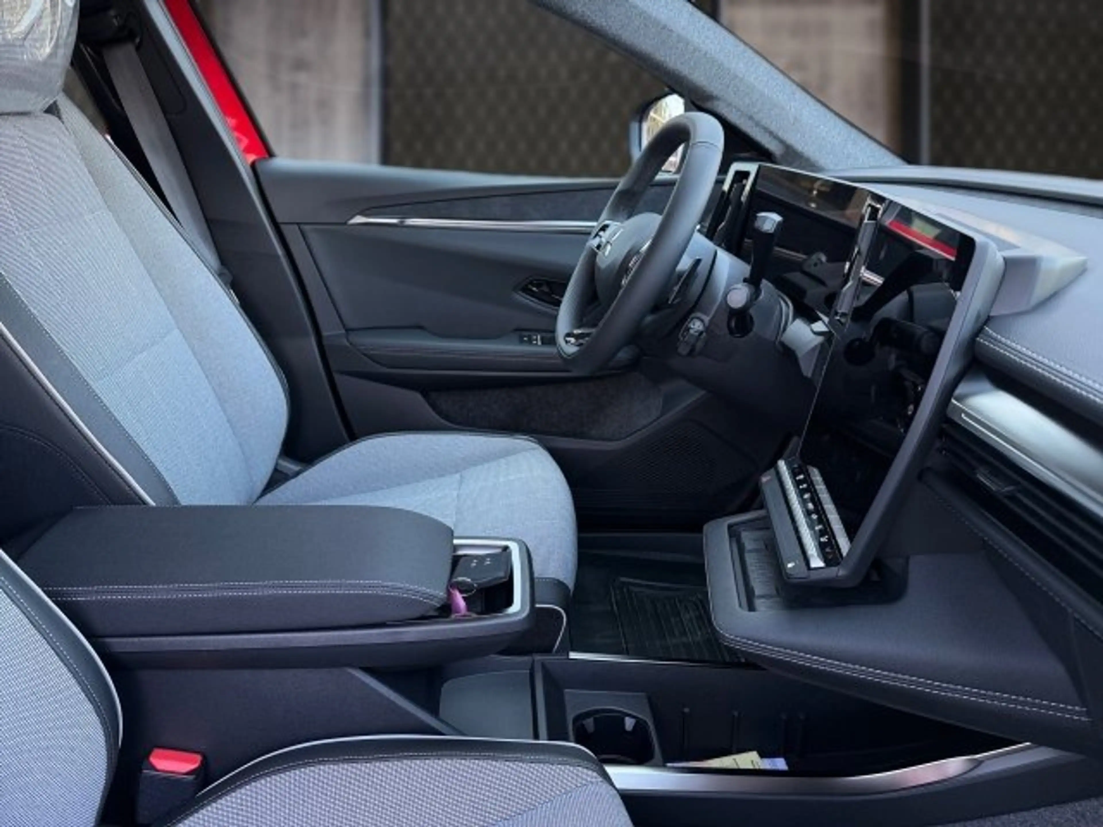 Mitsubishi Eclipse Cross BEV Intense 11kW LR 26 — photo 6