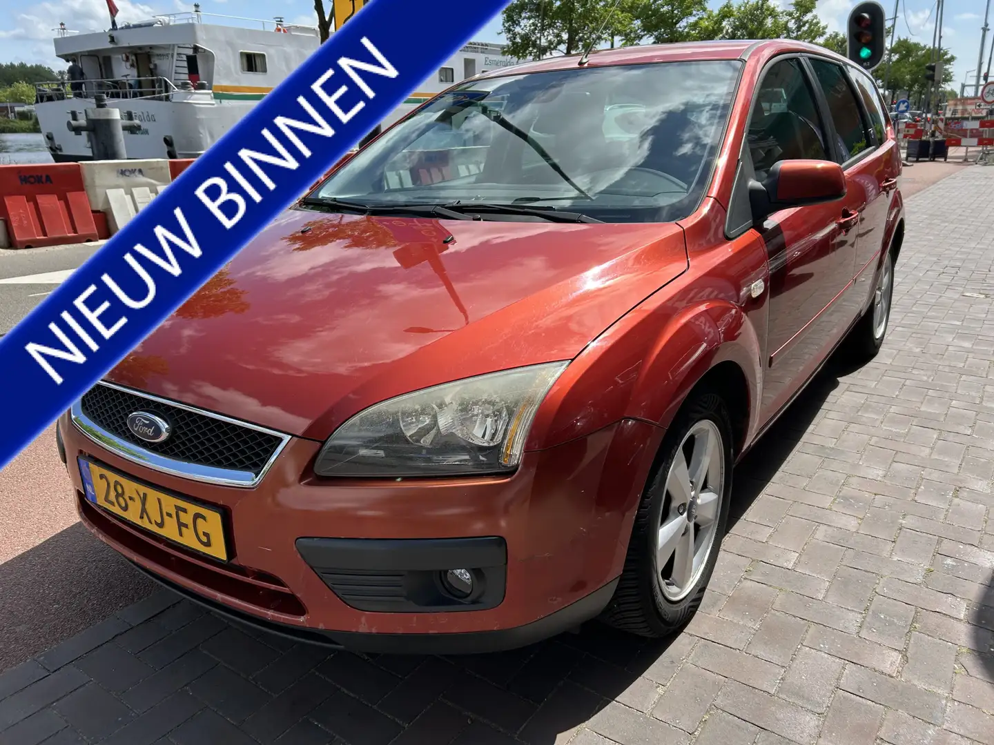 Ford Focus Wagon 1.6-16V Futura Automaat airco apk 12-2025 Оранжевый - 1