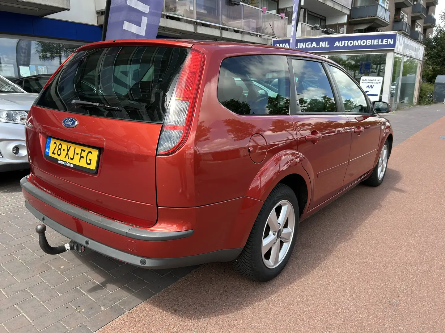 Ford Focus Wagon 1.6-16V Futura Automaat airco apk 12-2025 Оранжевый - 2