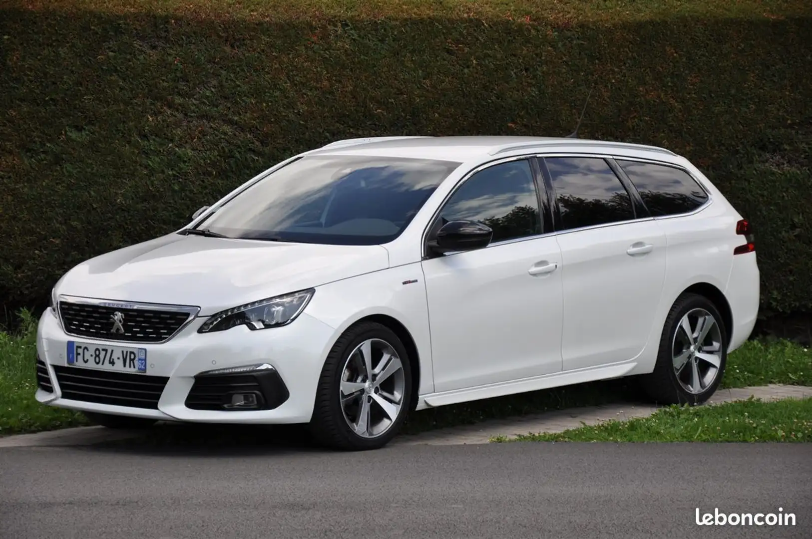 Peugeot 308 II (2) SW 1.5 BLUEHDI 130 S&S GT LINE GTLINE 12-20 Bílá - 1