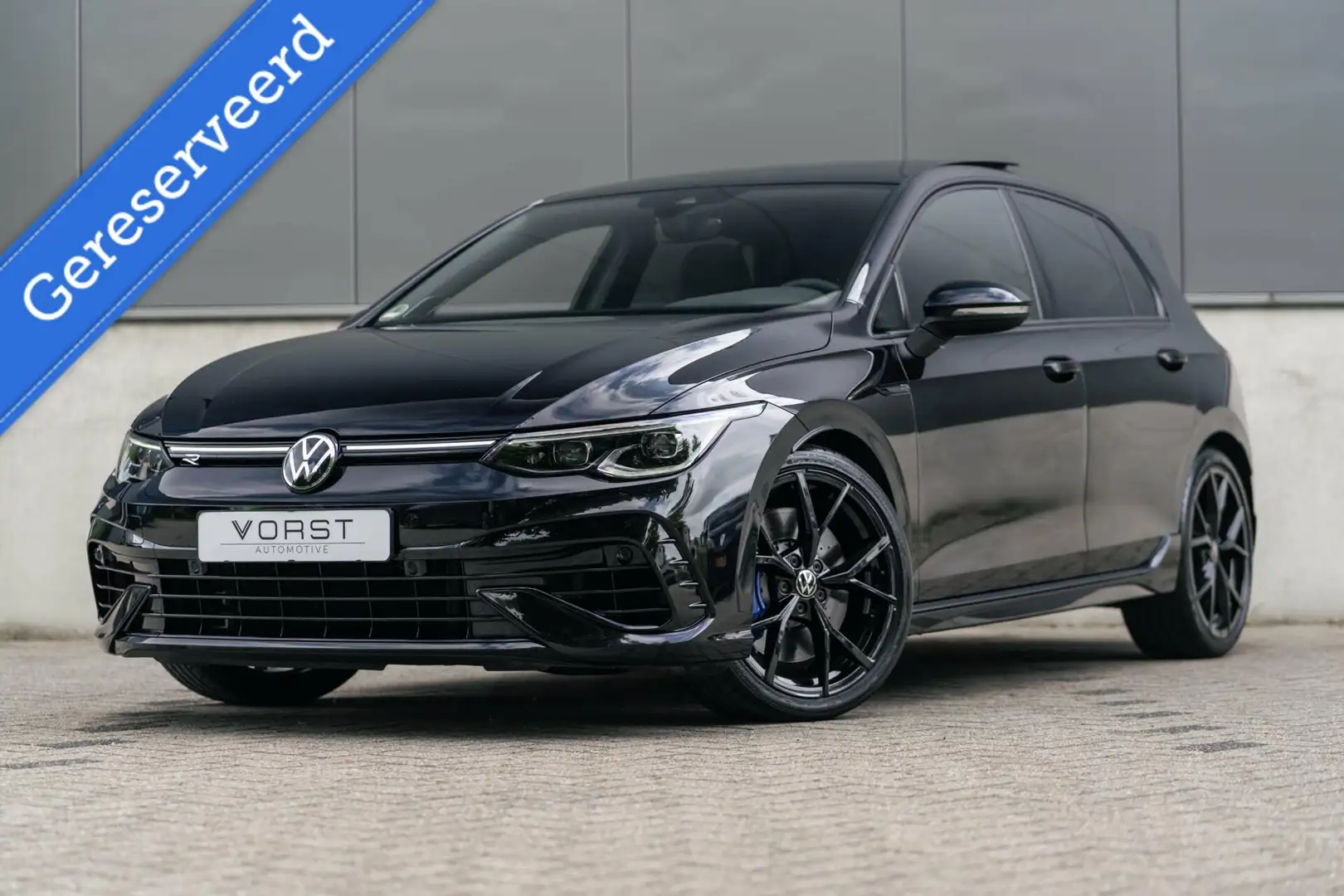 Volkswagen Golf 2.0 TSI R 4Motion Performance Akrapovic HK Schwarz - 1