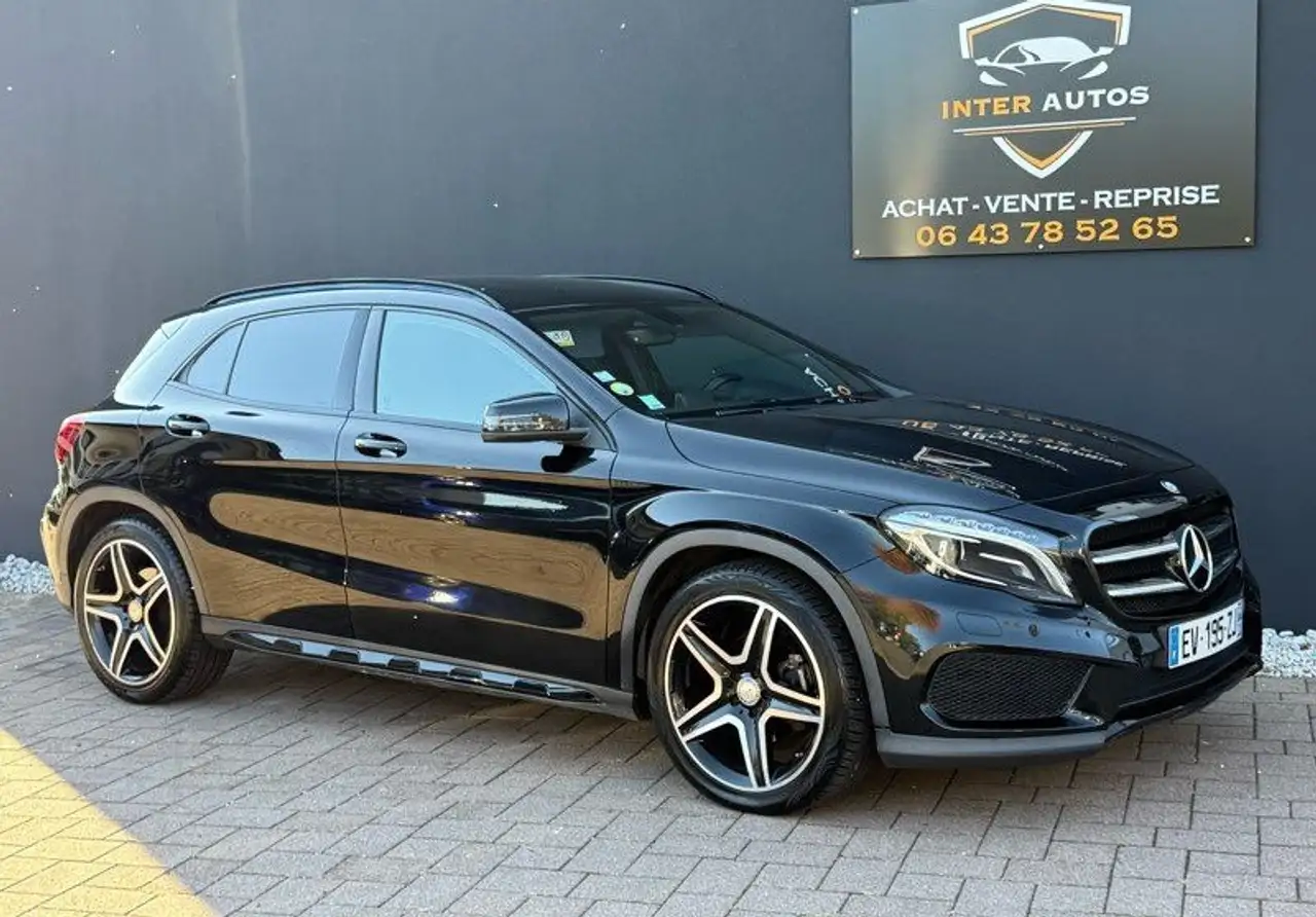 Mercedes-Benz GLA 200