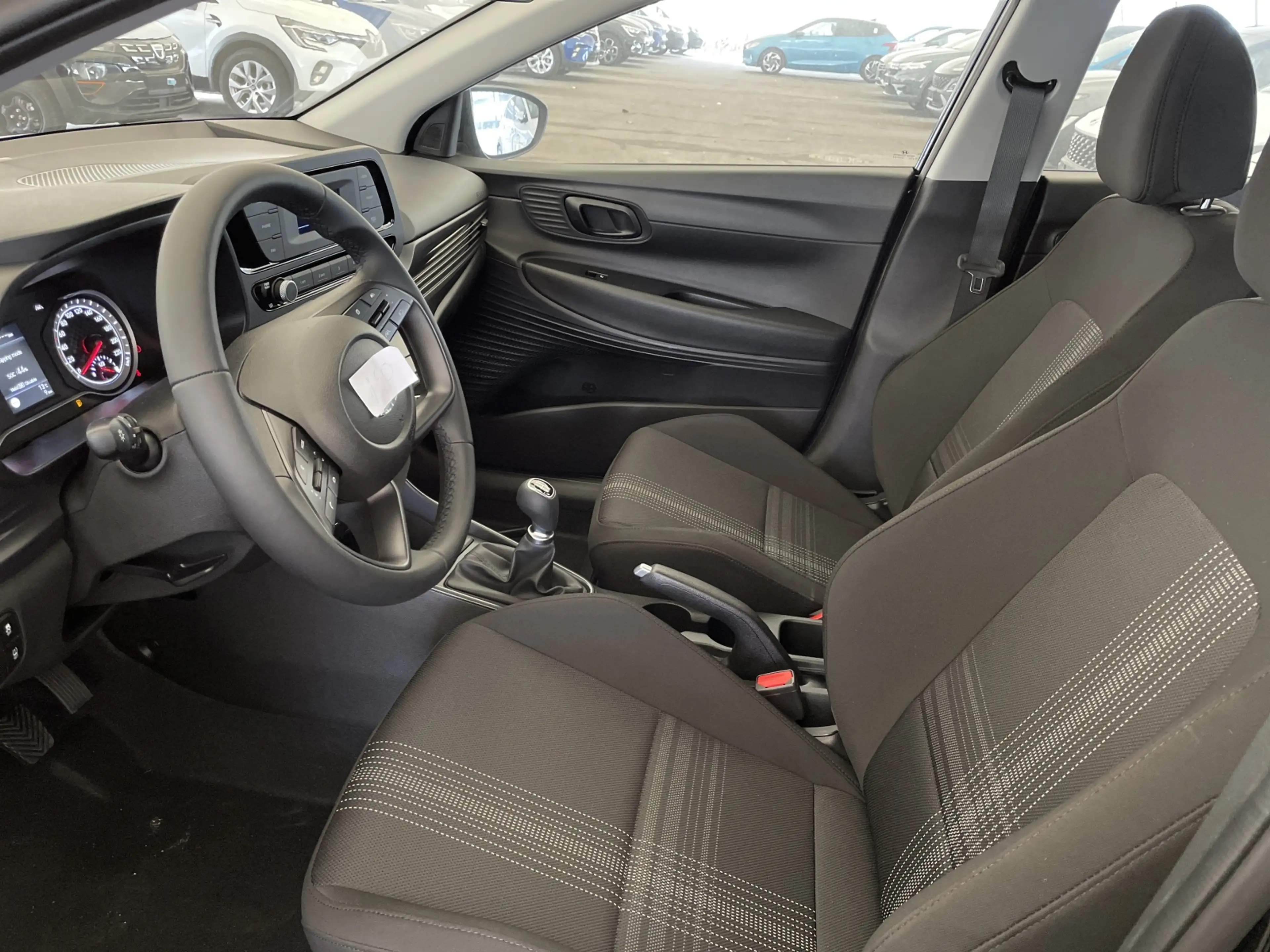 Hyundai BAYON i-Line 1,2 MPI — photo 7