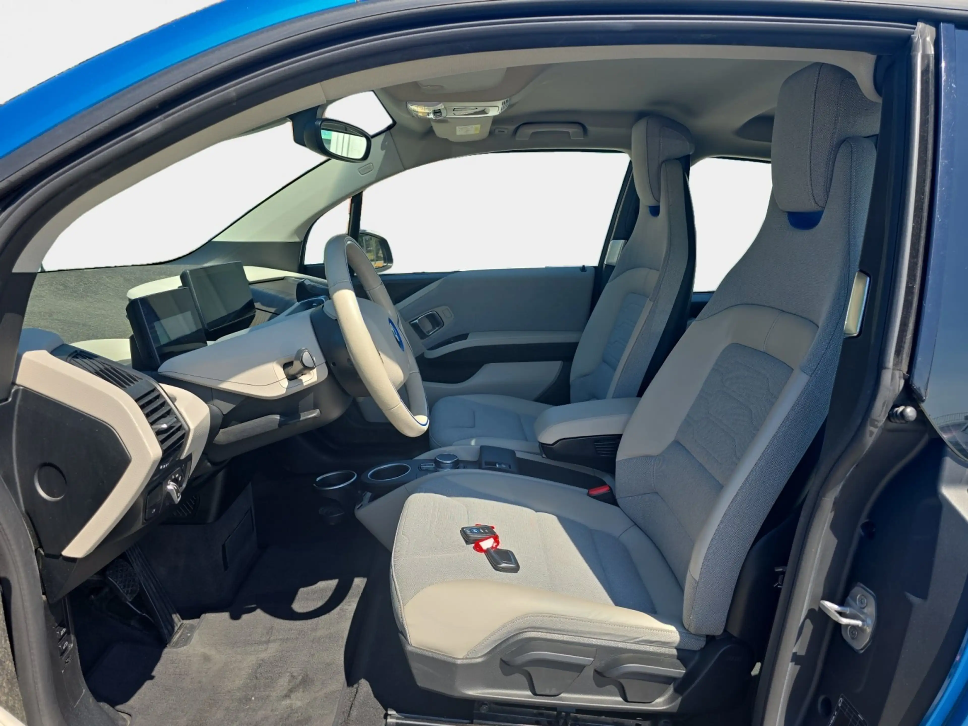 BMW i3 Basis — photo 11