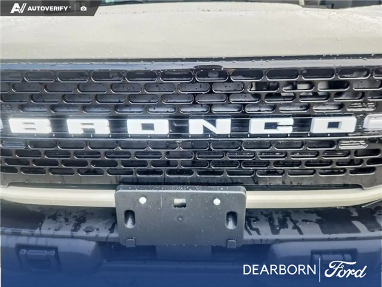 Ford Bronco снимка Ford Bronco