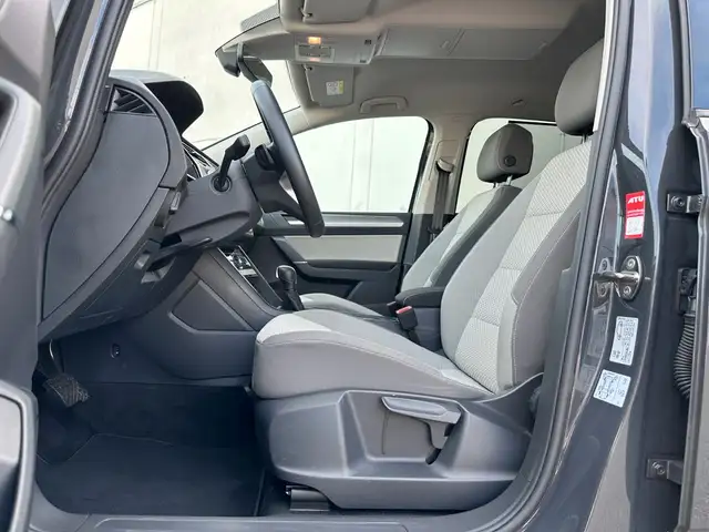 Volkswagen Touran view 14