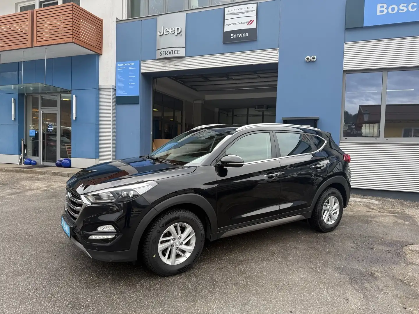 Hyundai TUCSON Tucson 2,0 CRDI 4WD Style Schwarz - 2