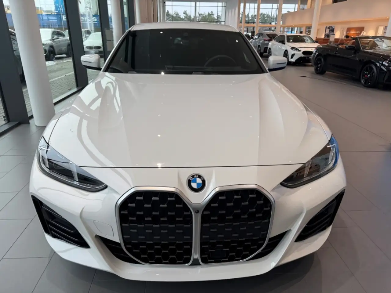 BMW 420 i Sportpaket AHK-klappbar AHK Navi Digitales Cockp 4