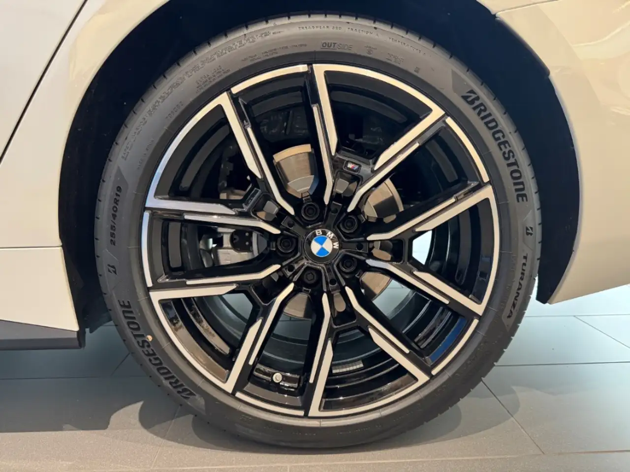 BMW 420 i Sportpaket AHK-klappbar AHK Navi Digitales Cockp 12