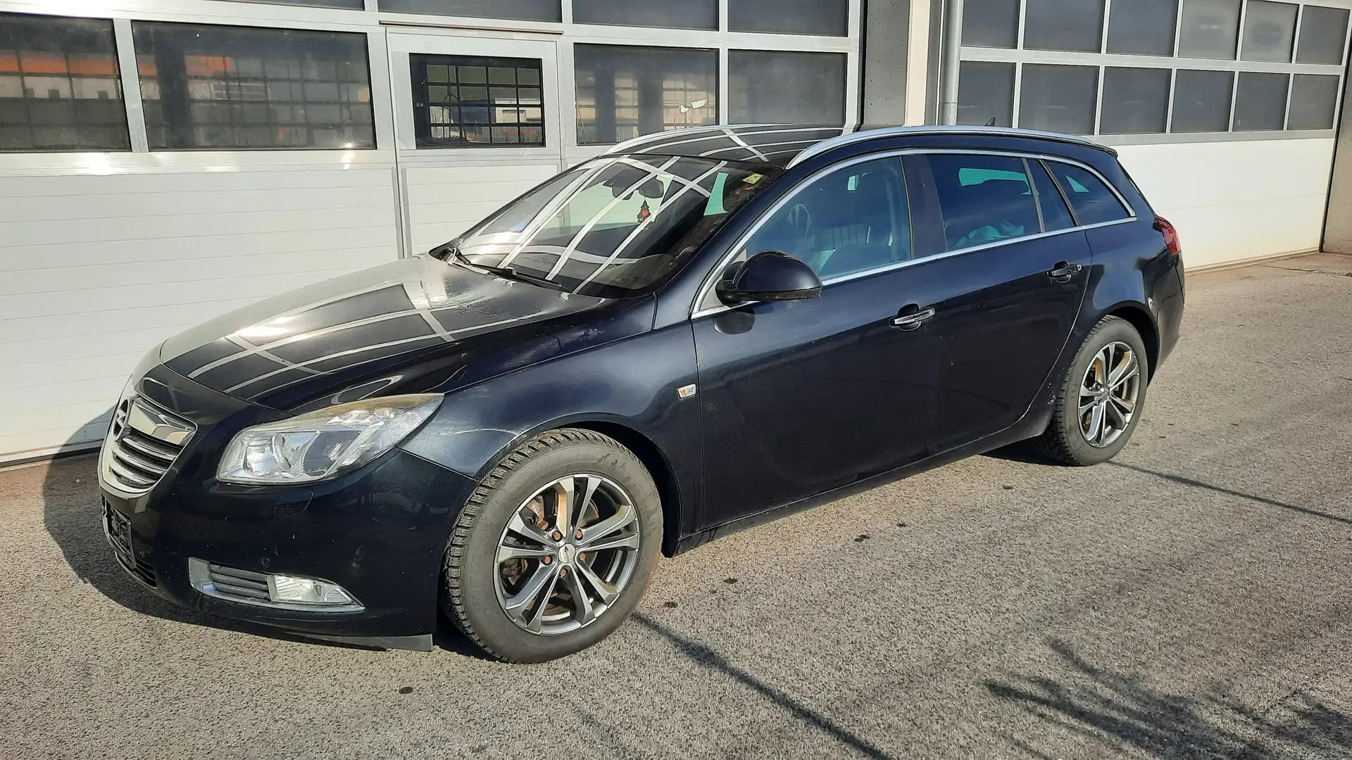 Opel Insignia ST 2,0 BiTurbo Edition 30 CDTI DPF Allrad Aut. Černá - 1