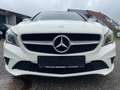 Mercedes-Benz CLA 180 URBAN/PANO/BI-XENON/KAMERA/SHZ/18" Weiß - thumbnail 2