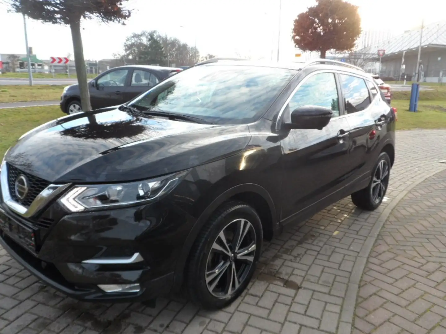 Nissan Qashqai N-Connecta Design Winterpaket Noir - 1