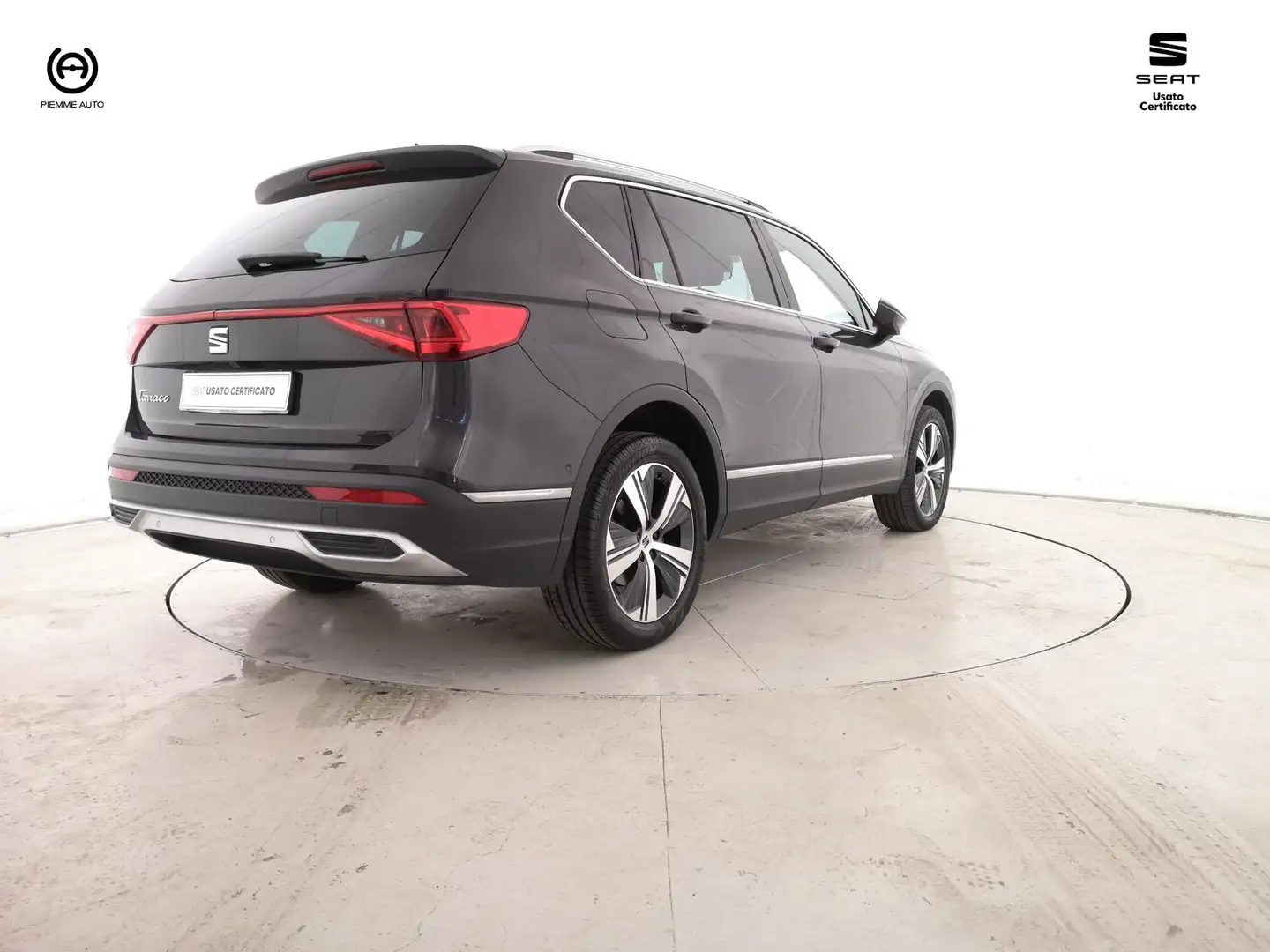 SEAT Tarraco 1.5 TSI DSG XCELLENCE Šedá - 2