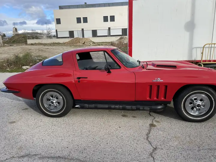Chevrolet Corvette 1966, foto 3
