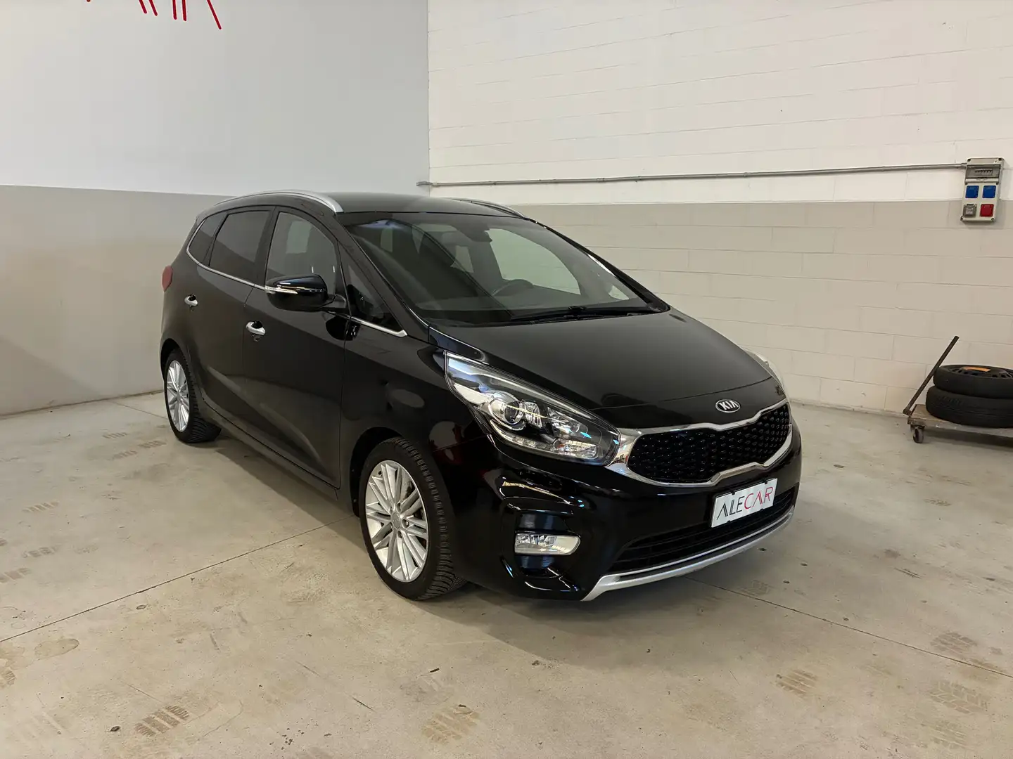 Kia Carens Carens 1.7 crdi Business Class 141cv 7pti dct Negro - 2