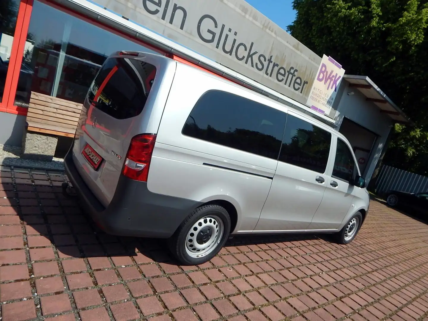 Mercedes-Benz Vito Tourer Pro 116 CDI extralang 9-SITZER NAVI Grau - 2