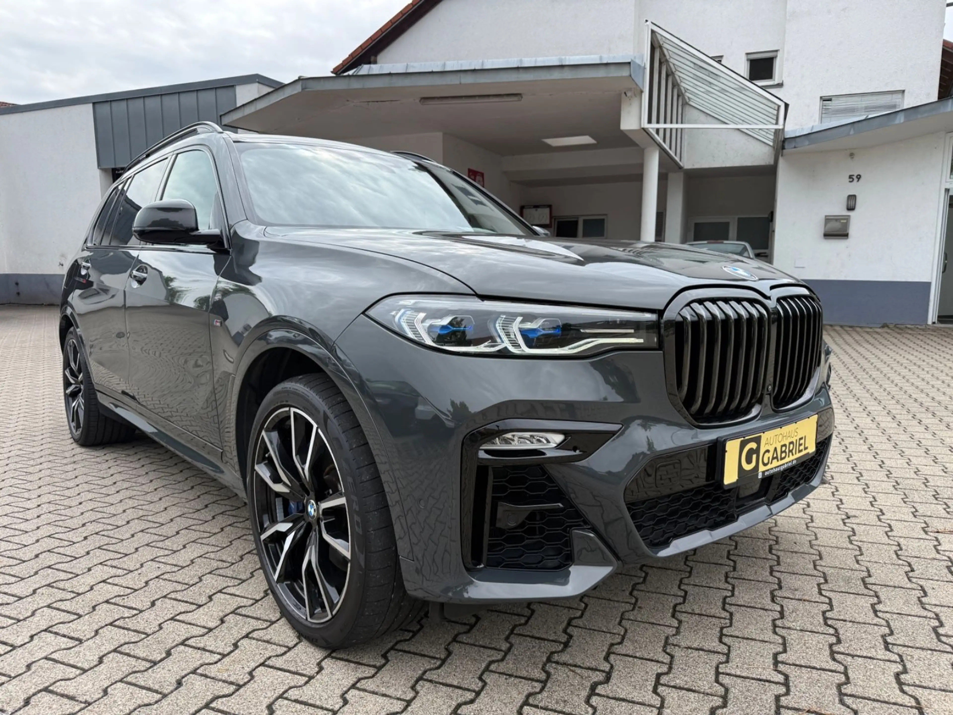 BMW X7 xDrive 40 d M Sport Inno 6-Sitzer Sitzkli H&K