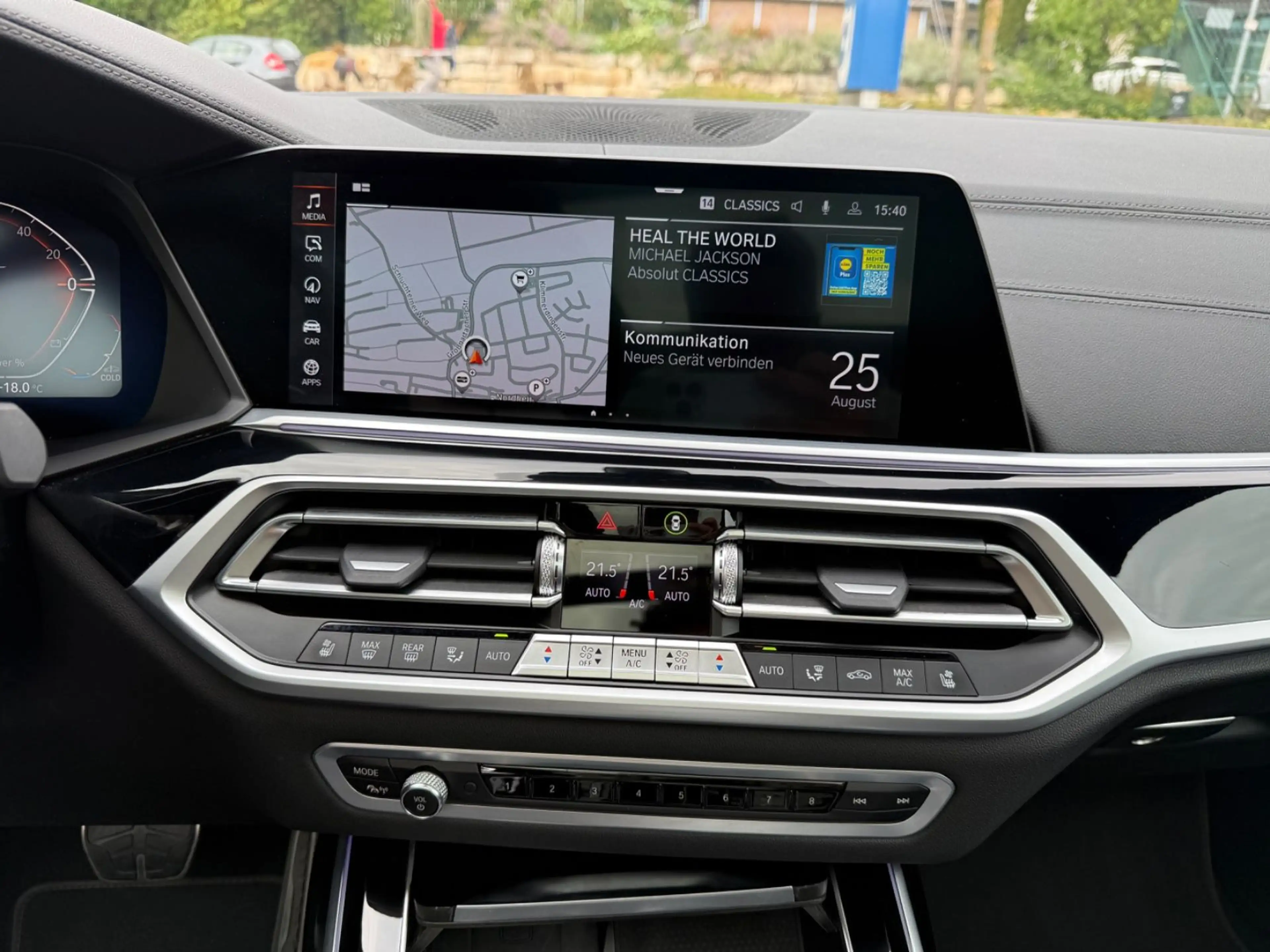 BMW X7 xDrive 40 d M Sport Inno 6-Sitzer Sitzkli H&K — photo 13