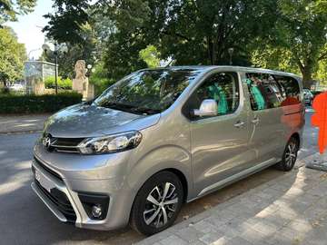 Proace Verso 2.0 D-4D Medium MPV S
