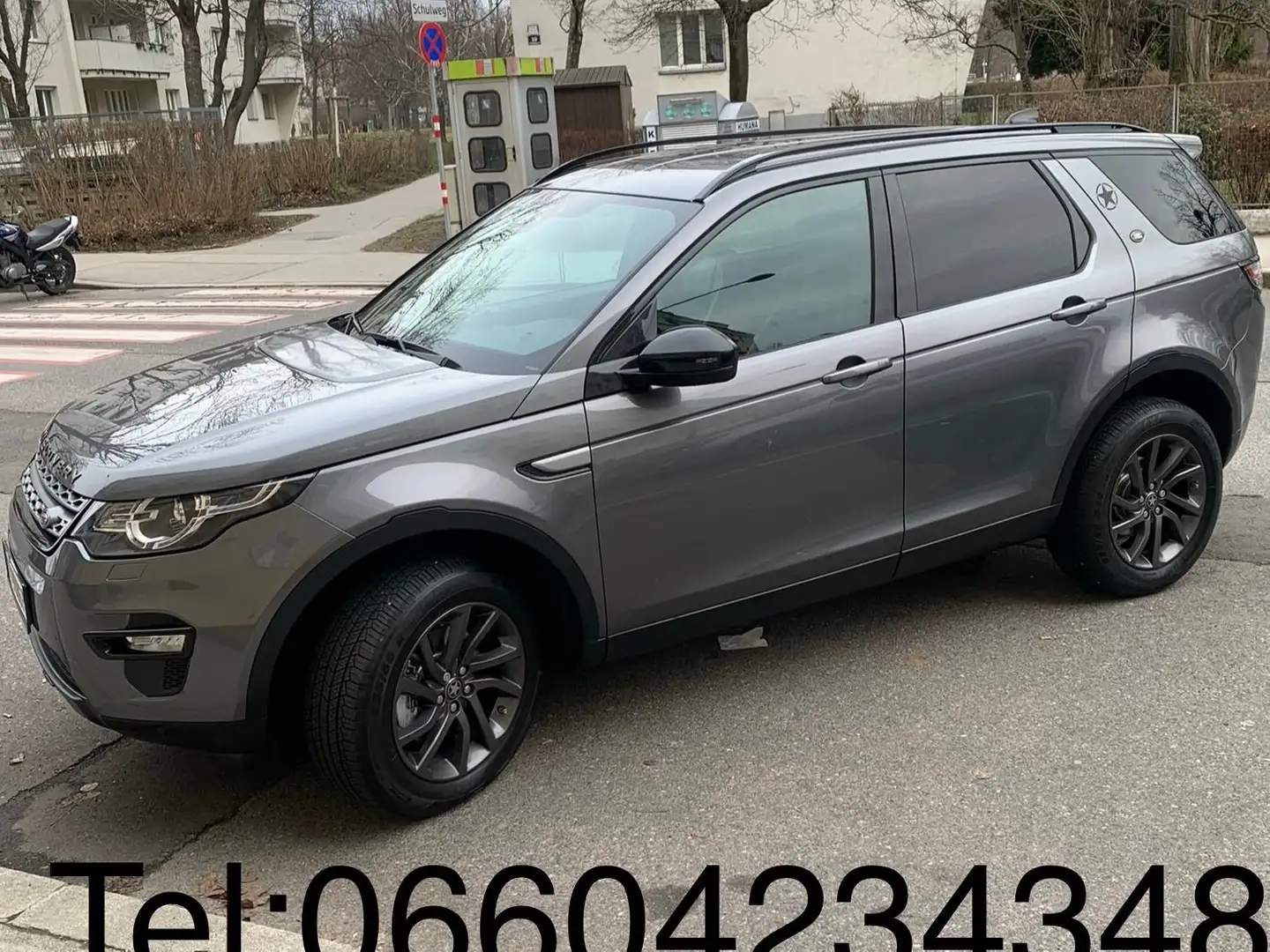 Land Rover Discovery Sport Discovery Sport 2,0 TD4 4WD Automatik Grau - 1